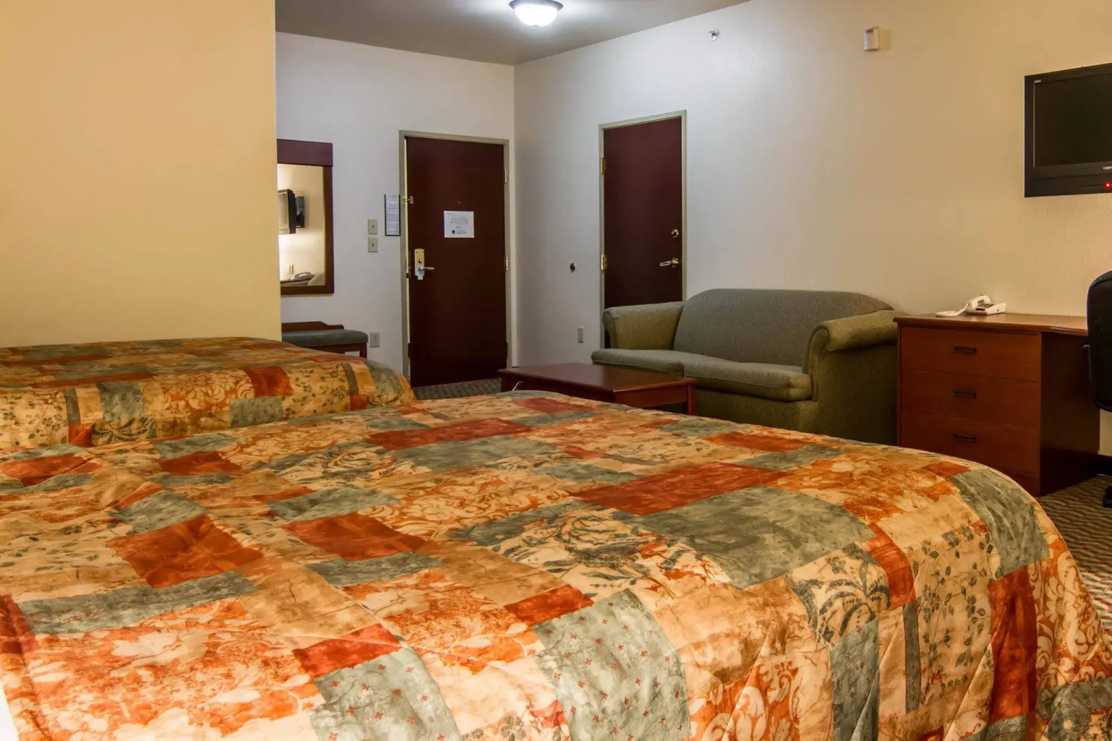 Clarion Inn & Suites Weatherford South