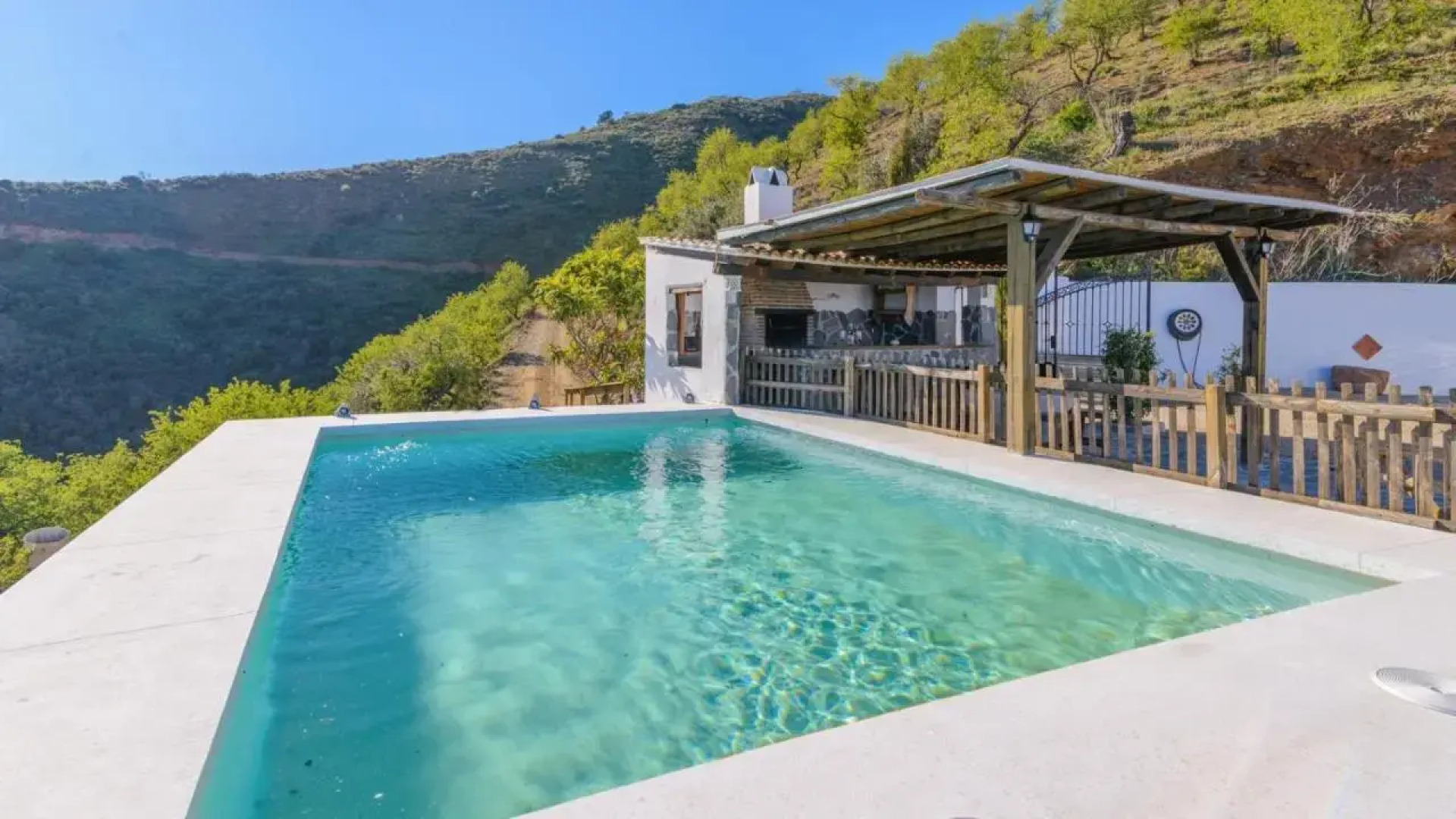 Cortijo La Envarra El Borge by Ruralidays