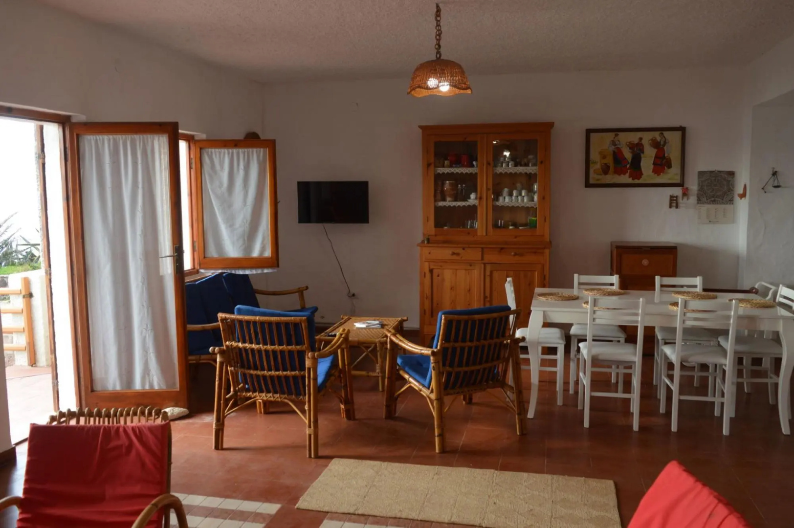 Seafront holiday home twenty meters from the western shore of Sardinia in S'archittu Beach-Casa del Giglio