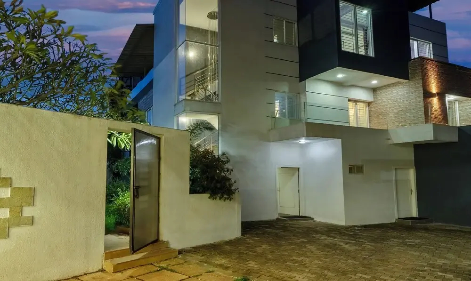 Treebo Midvalley Residence