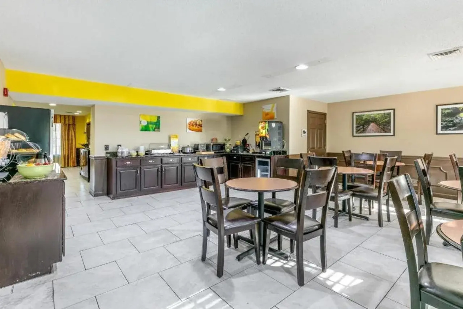 Quality Inn Johnson City I-26 exit 17