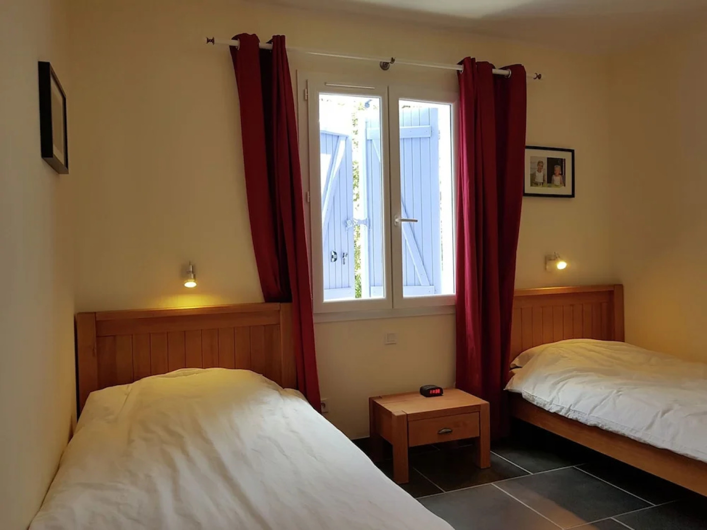 Charming Villa in Escales With Jacuzzi