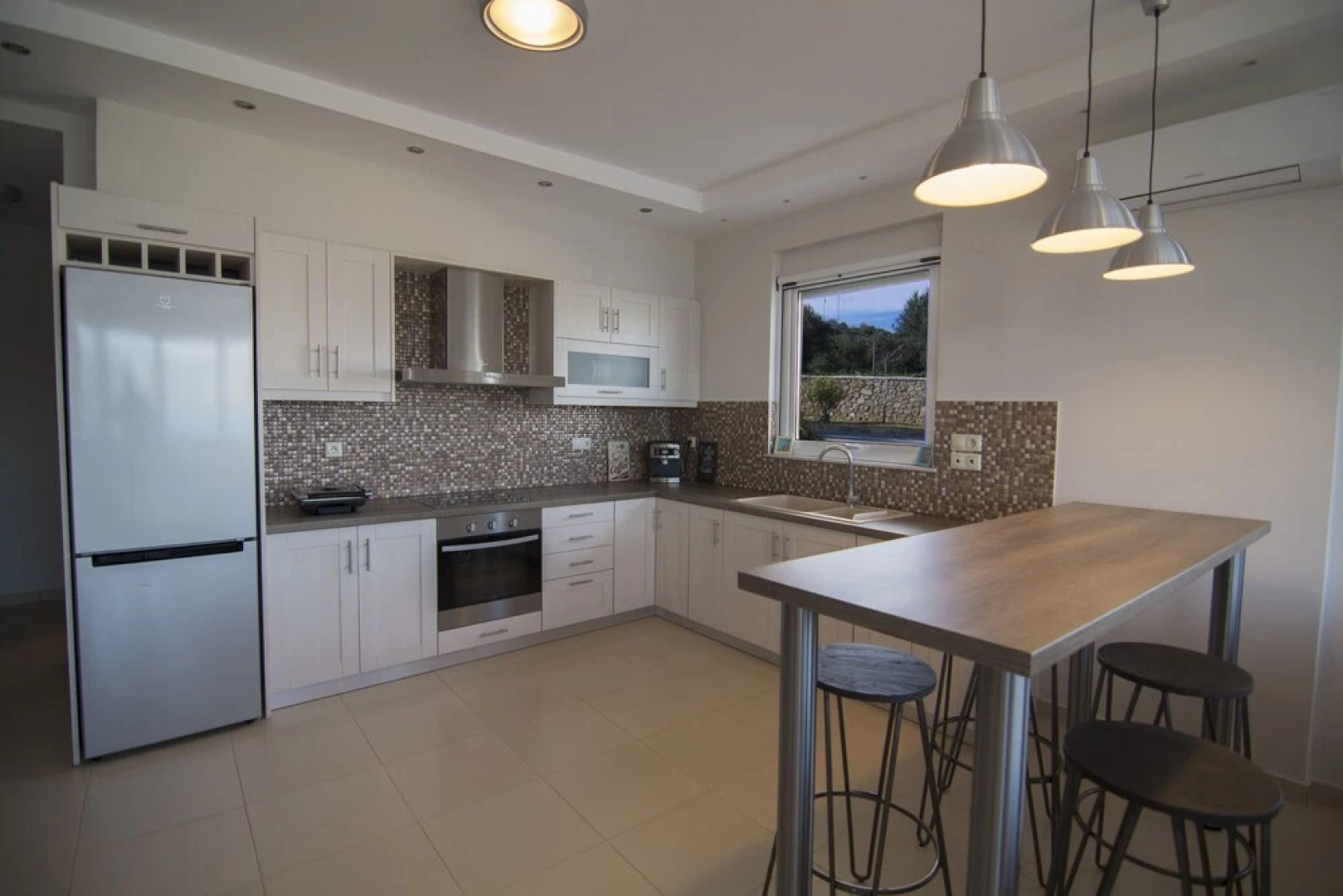 Loggos view apartments