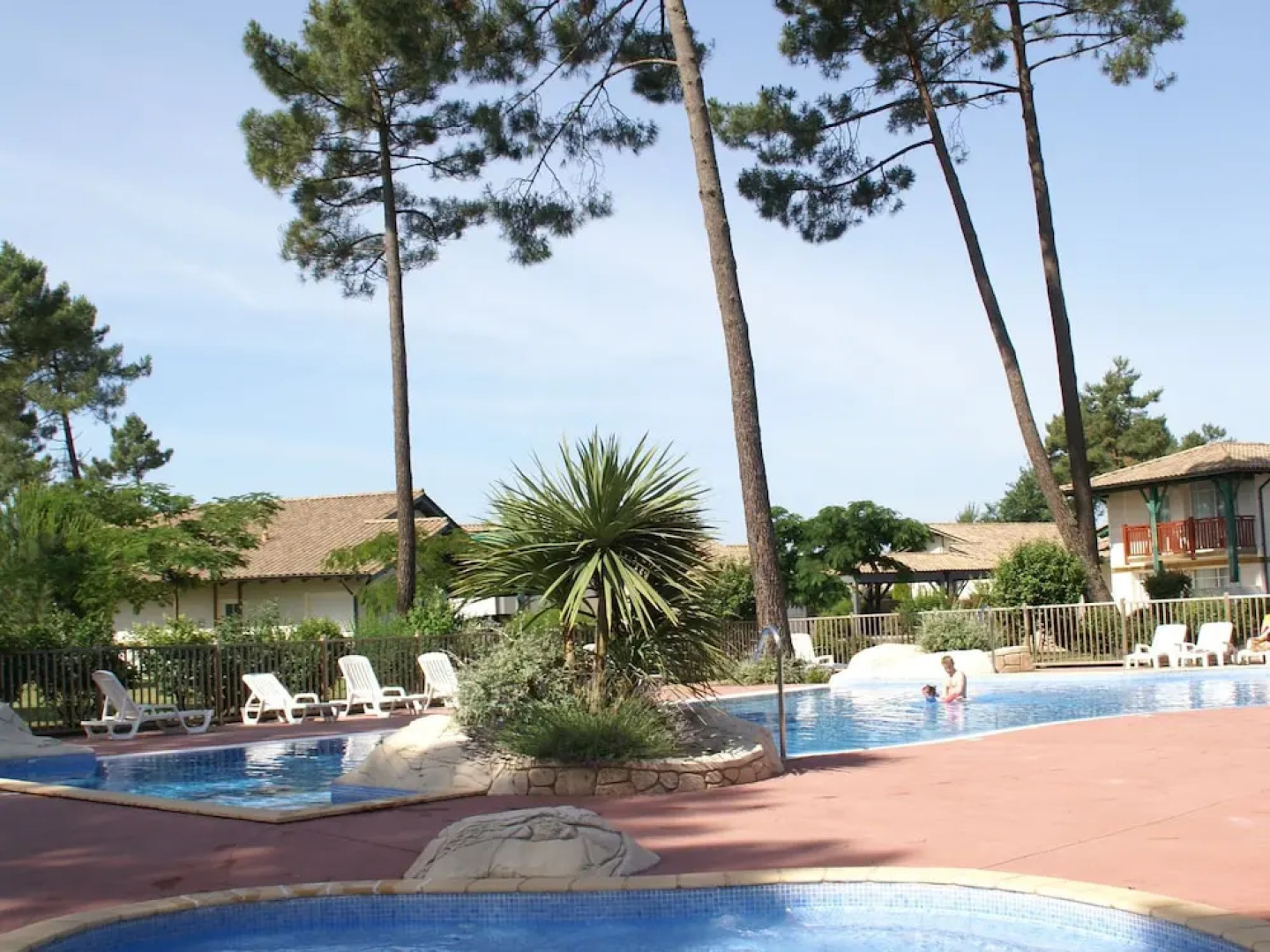 Apartment in a Green Surroundings, 6 km. From Gujan-mestras