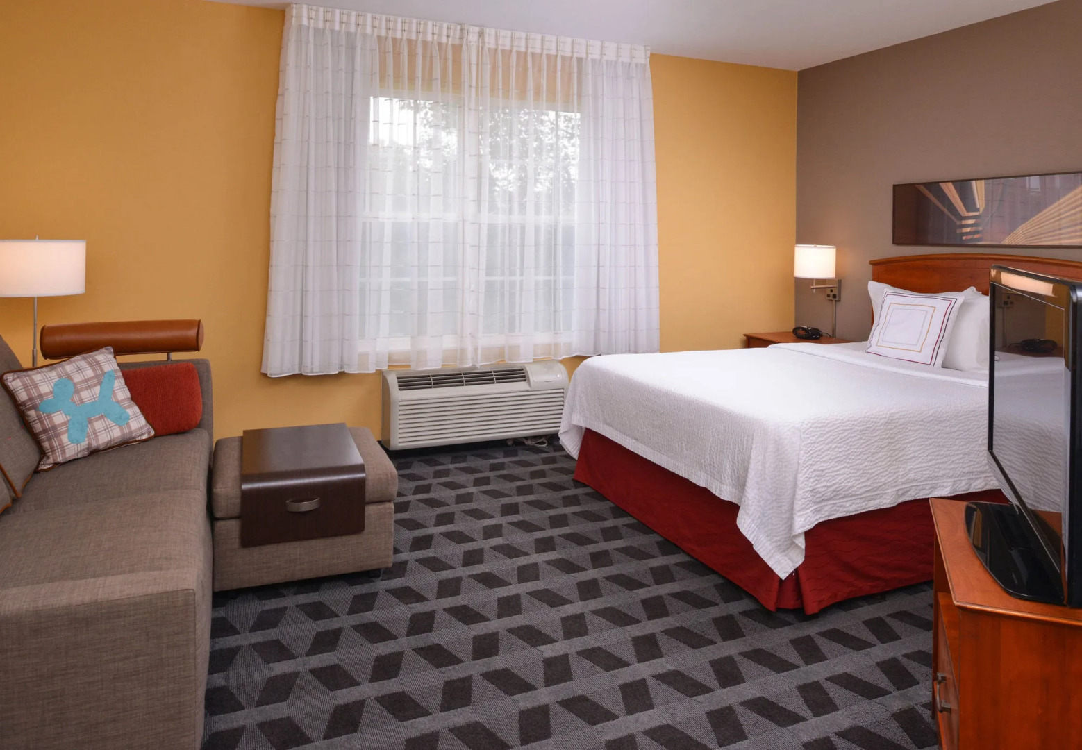 Candlewood Suites St. Louis - St. Charles