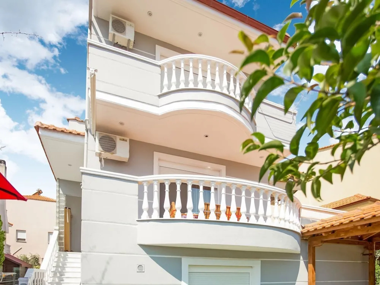 Pleasant Apartment in N. Irakleitsa With Garden