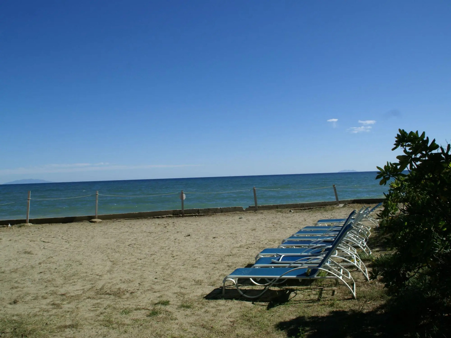 Attractive Villa in Moriani-Plage at Sea