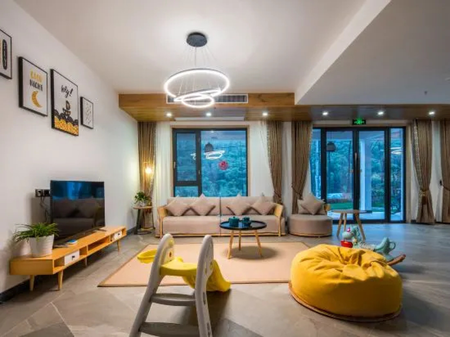 Moganshan maple elegant villa