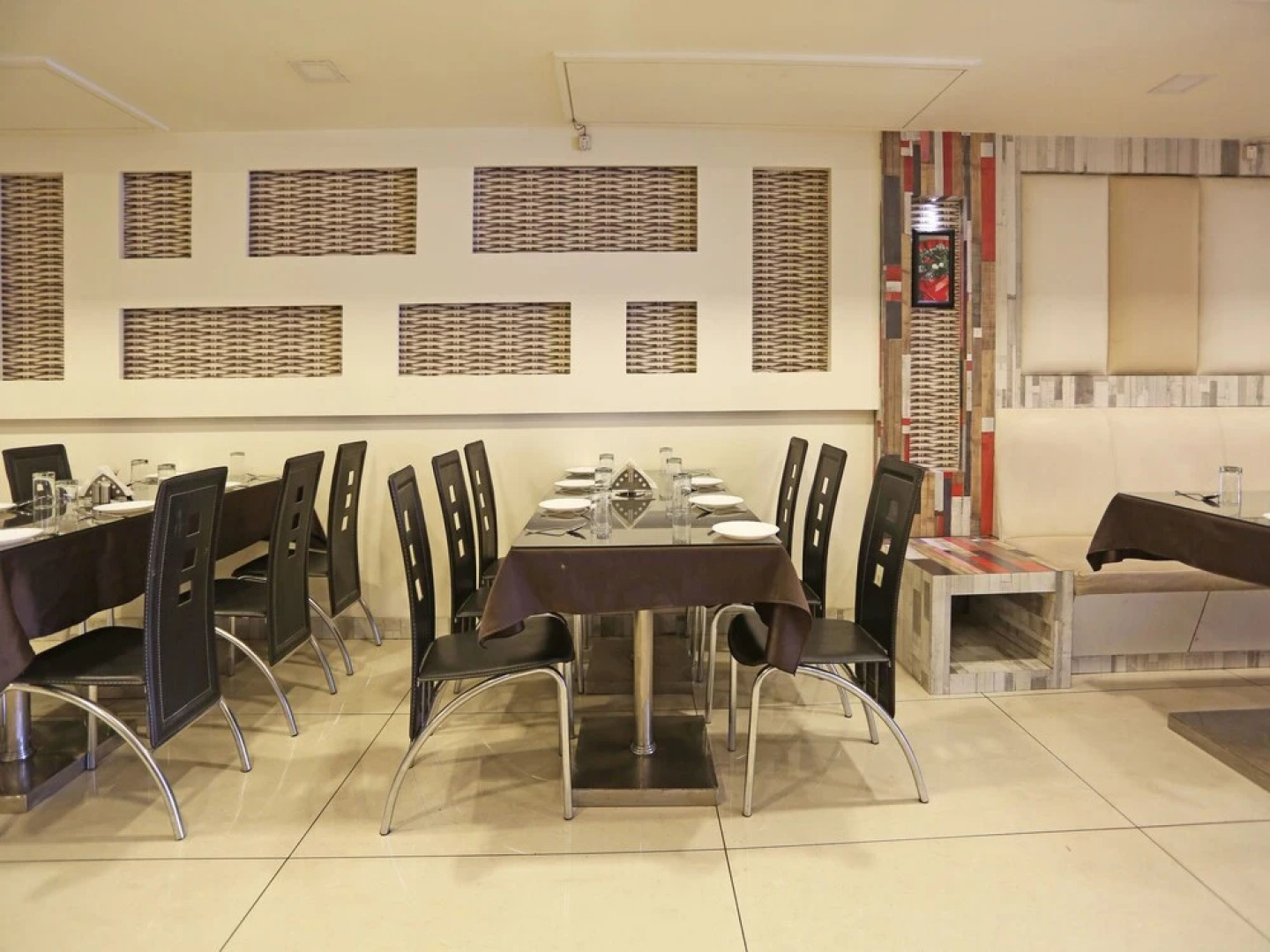 OYO 4772 Park Grand Hotel & Resort