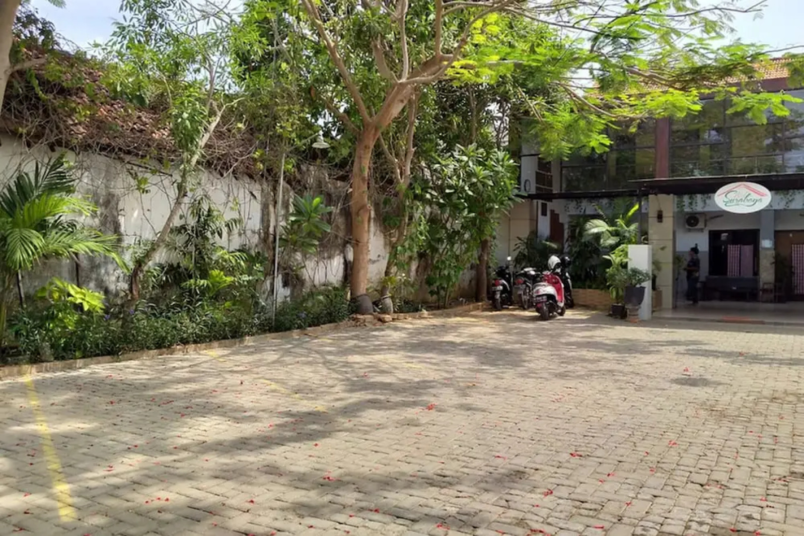 Hotel Surabaya Sumenep by RedDoorz