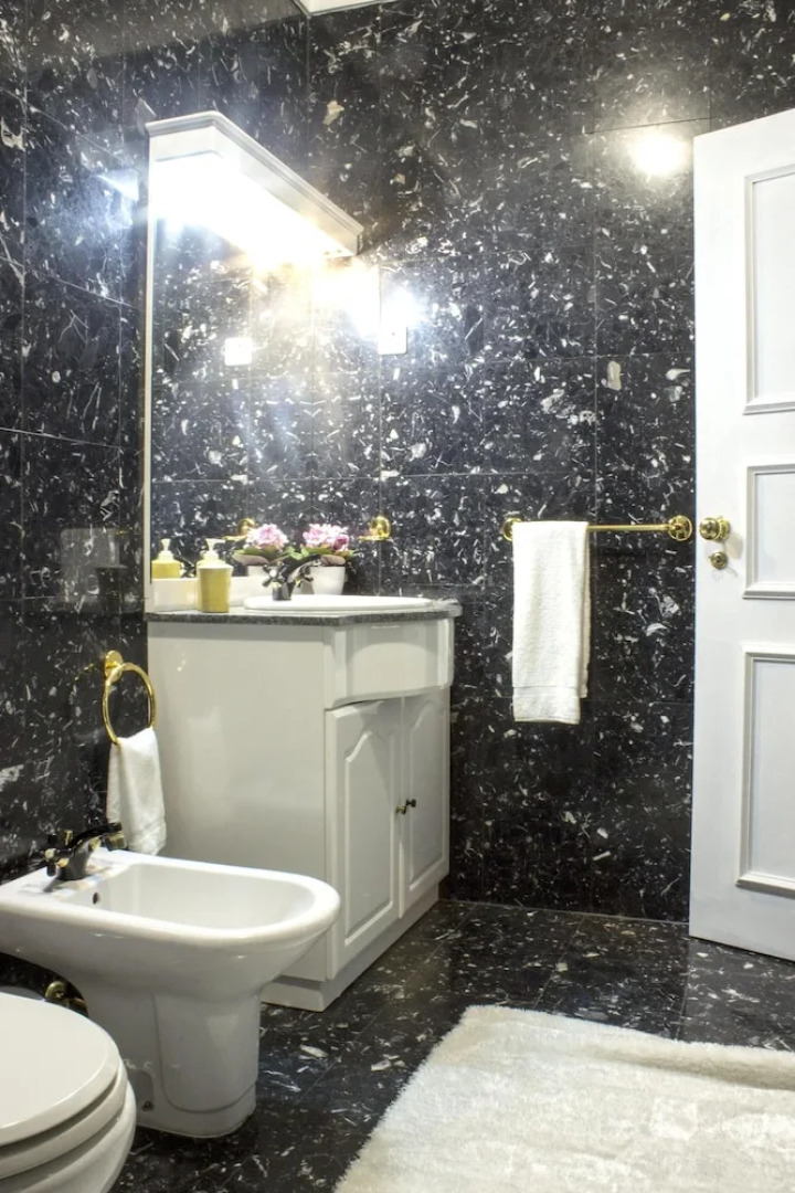 House With 5 Bedrooms in Britiande, With Wonderful Mountain View, Encl