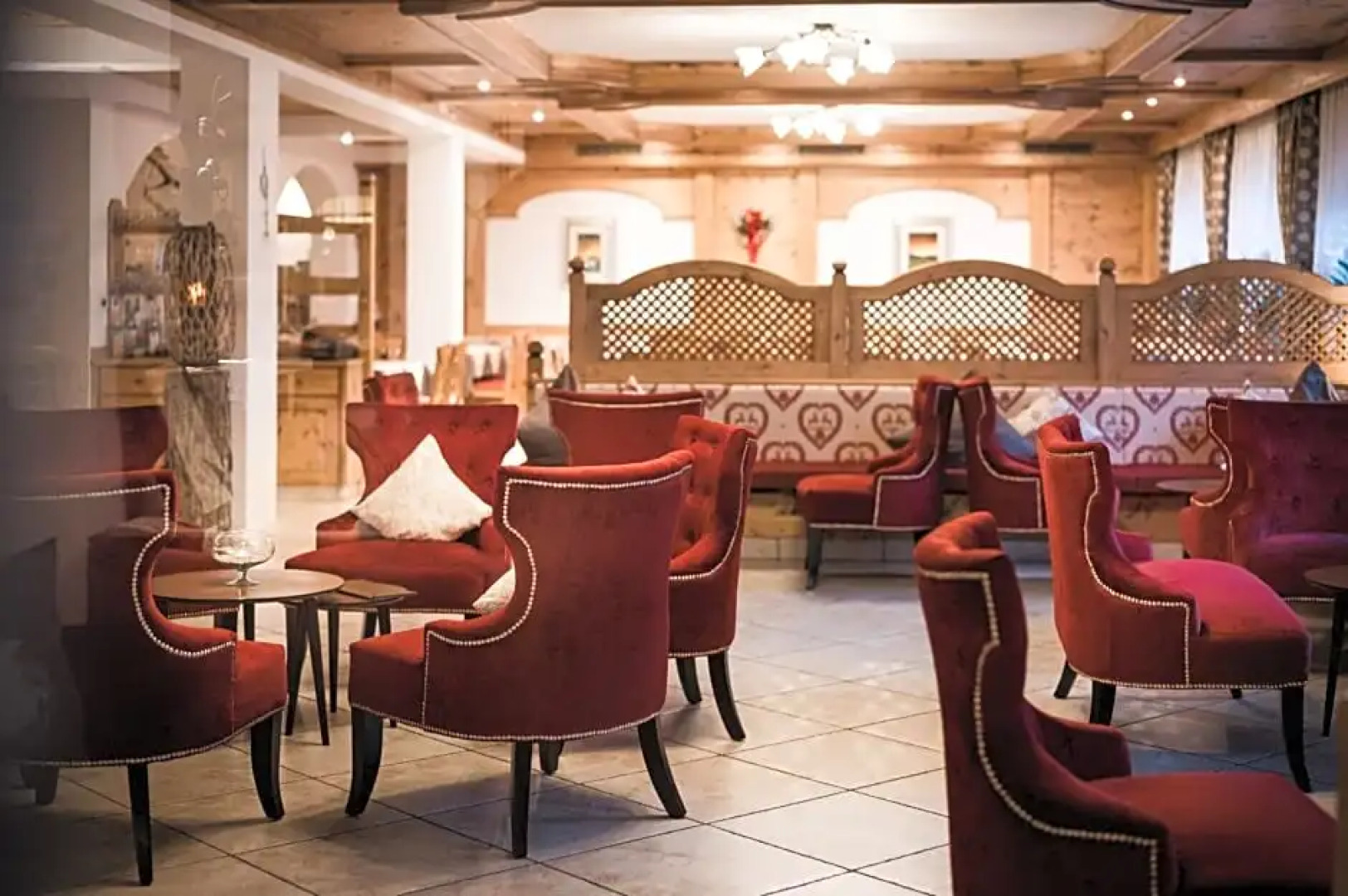 Laguscei Dolomites Mountain Hotel