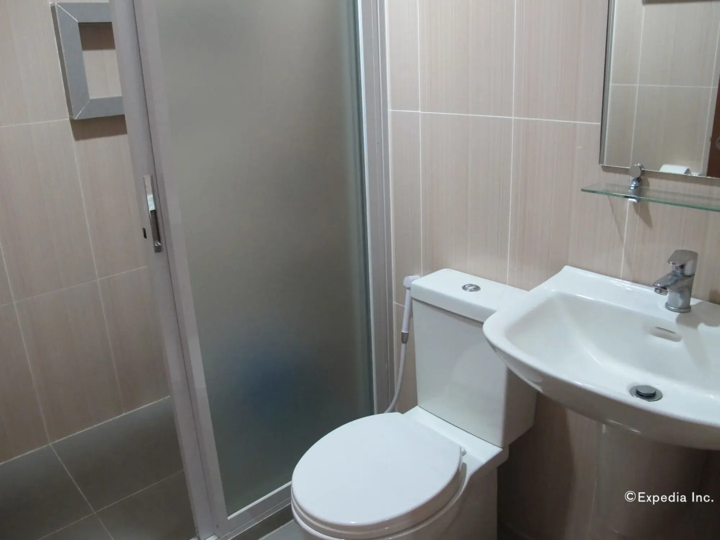 Sea Jewel Beach Resort Puerto Galera