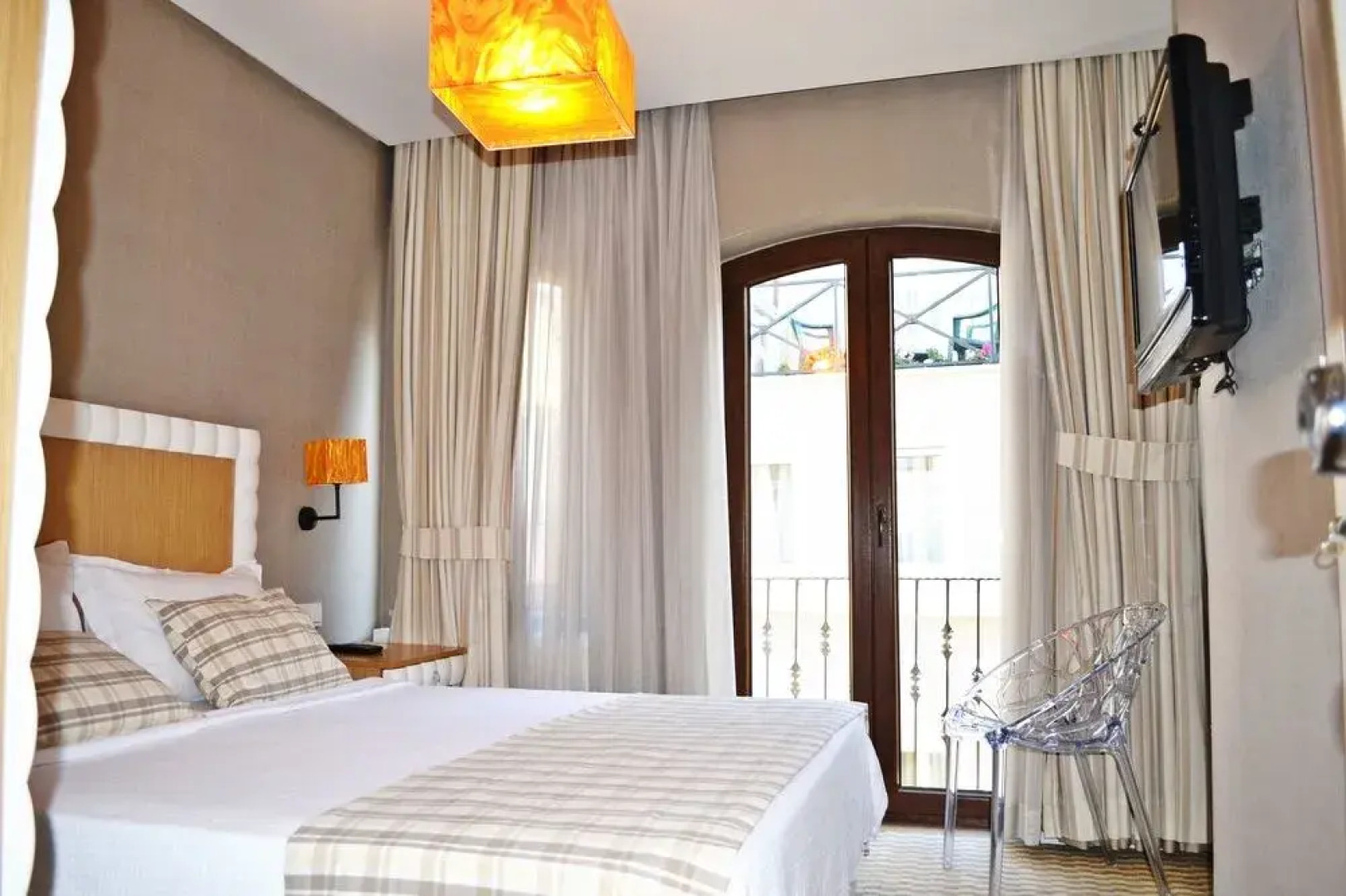 Taxim Alyon Suite Hotel