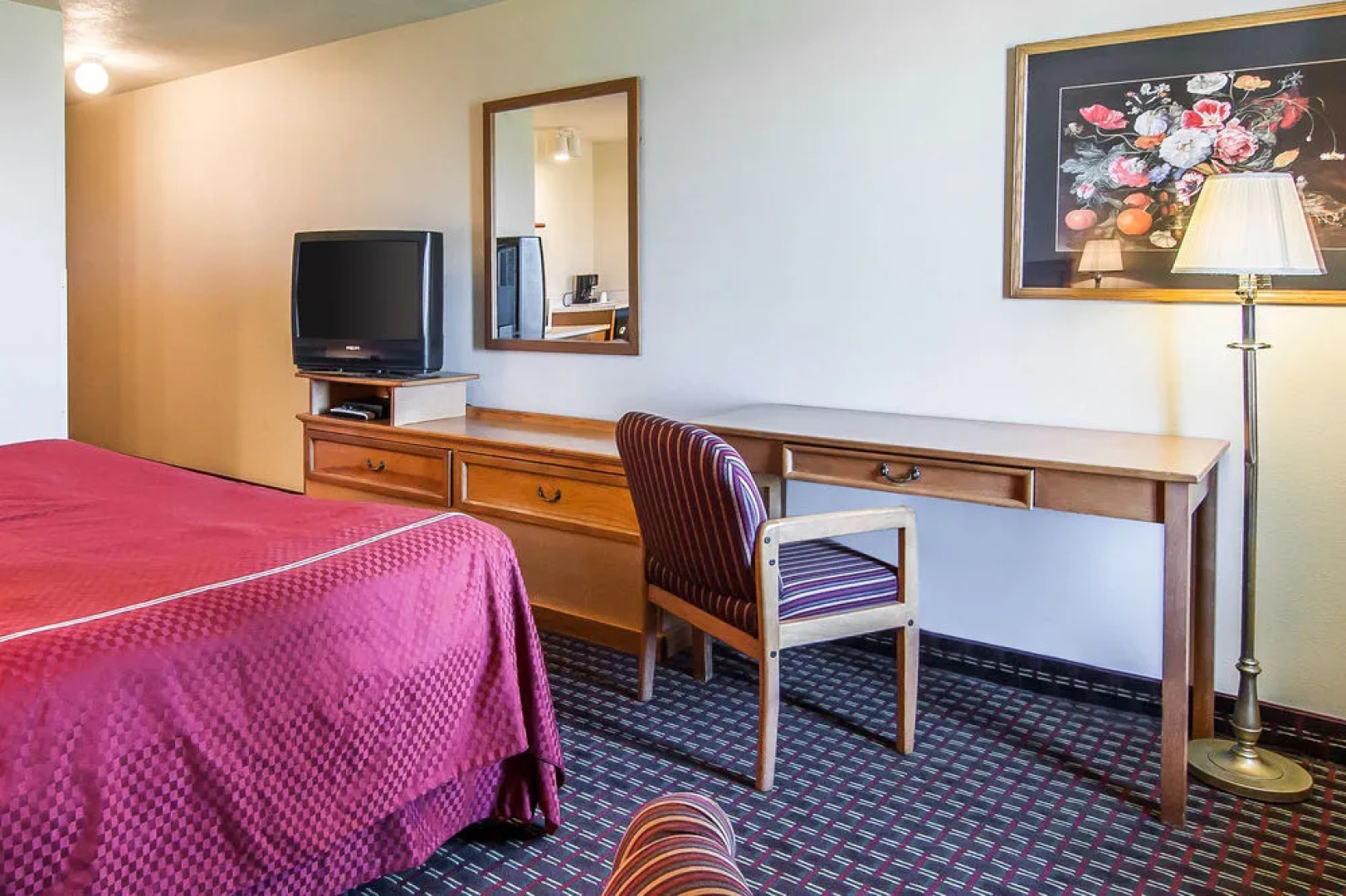Rodeway Inn & Suites