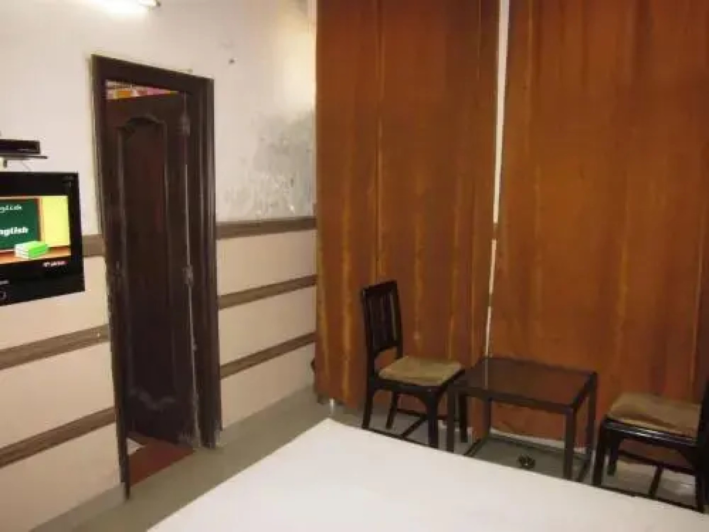 Amrapali Tourist Resort