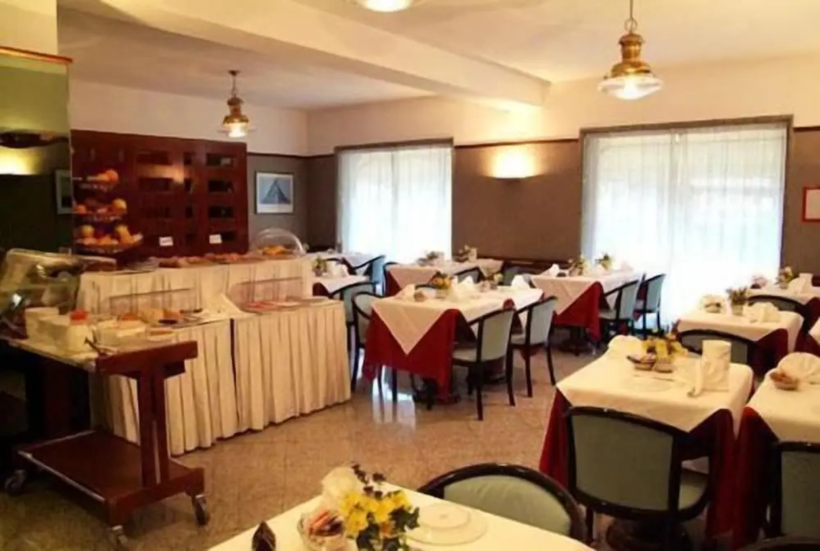 Hotel Crystal & Residence