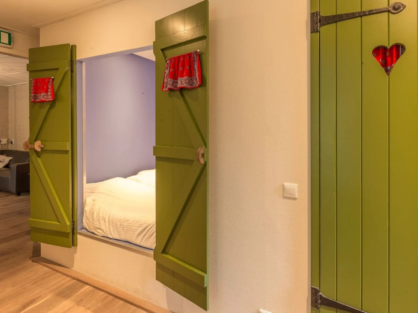 Cozy Home With Lots of Privacy, in the Forest