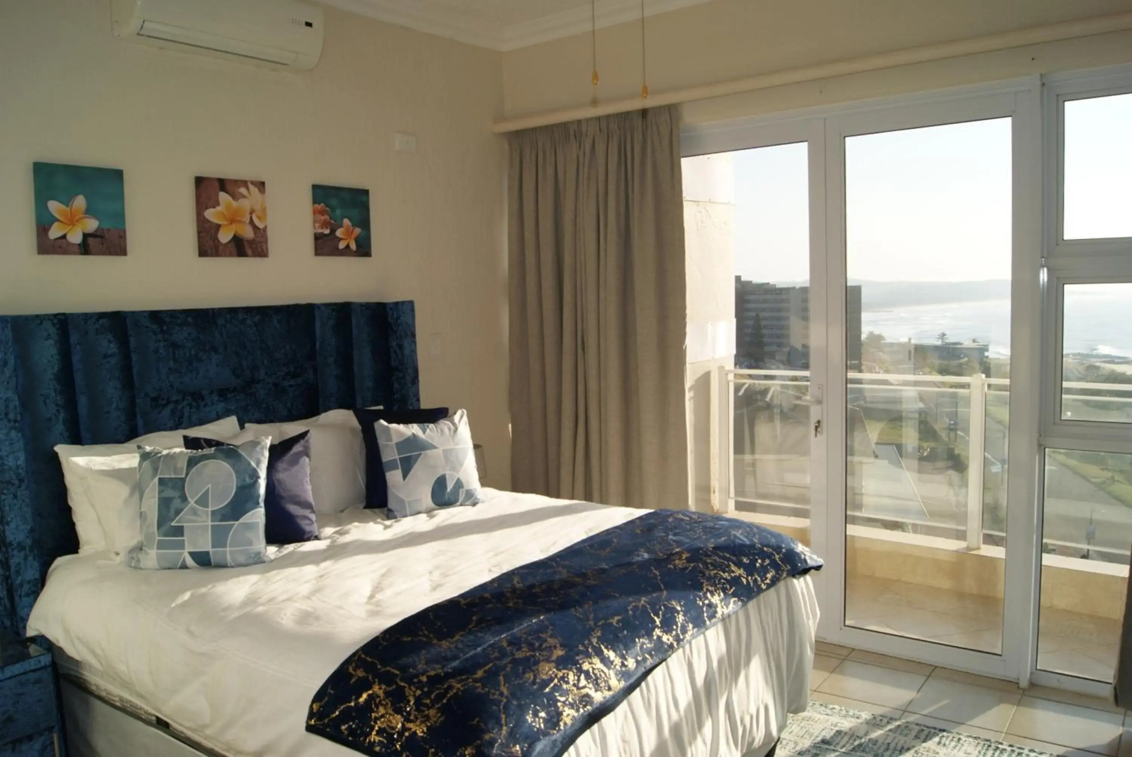 Luxury Apartment 23 @ Seahorse with 180° seaview