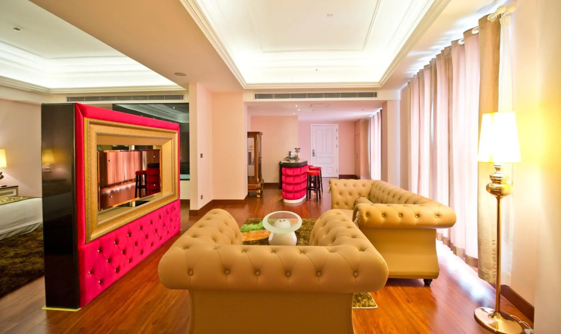 The Royal Pinnacle Hotel