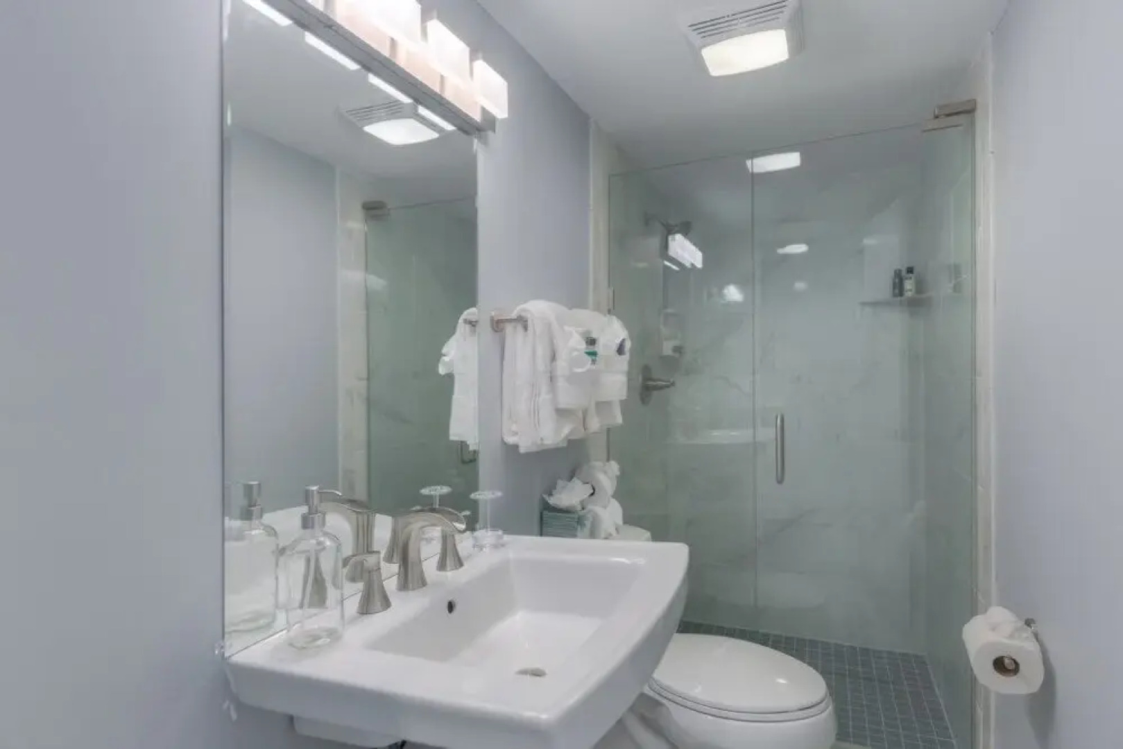 Sea La Vie Beach Oceanfront Patio Pet Friendly