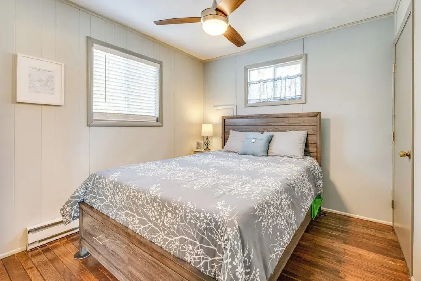 Dock & Sunroom: Waterfront Home Near Kalahari!