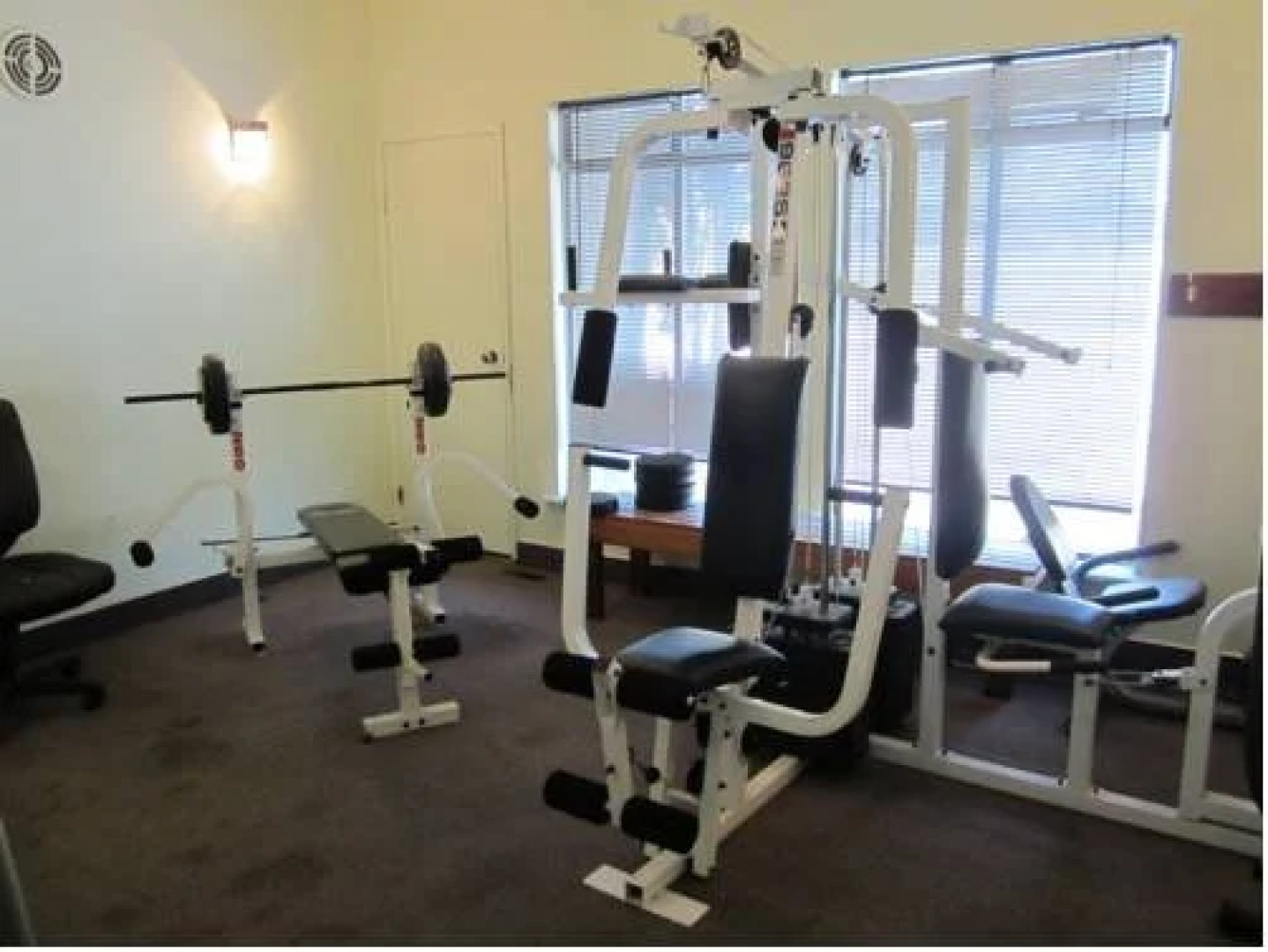 Country Squire Motor Inn