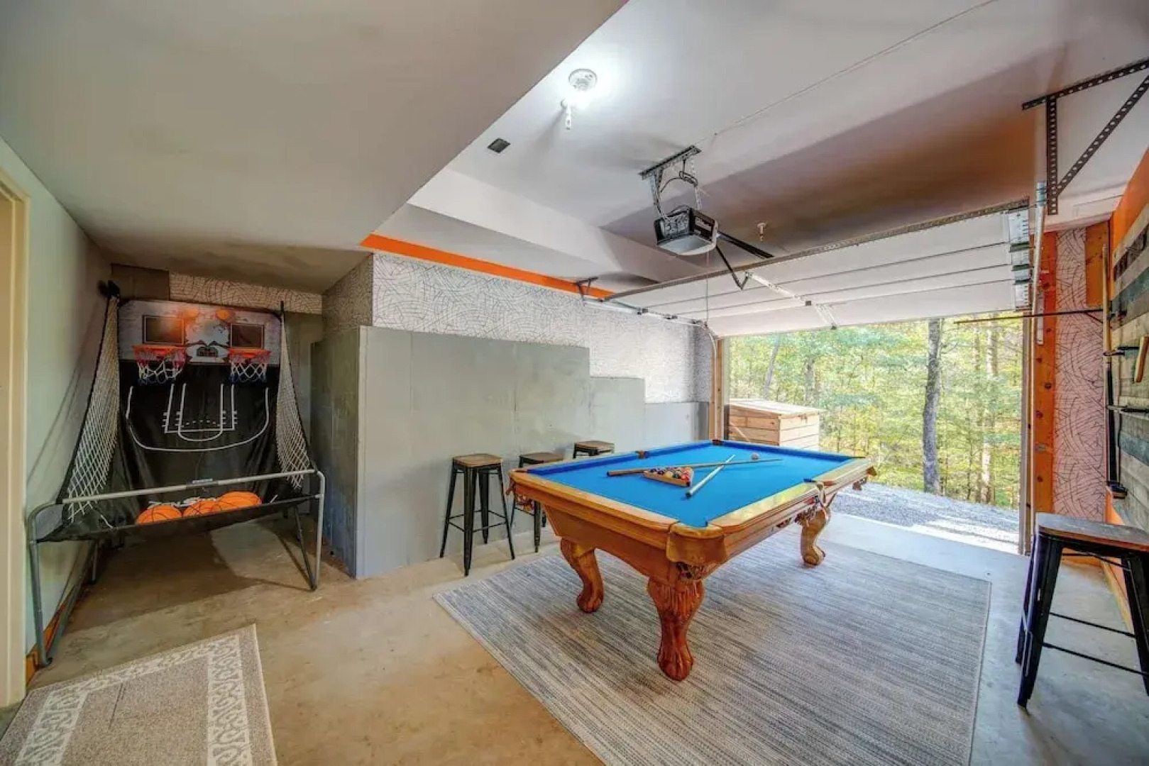 Buck Valley Lodge Mountain Getaway!