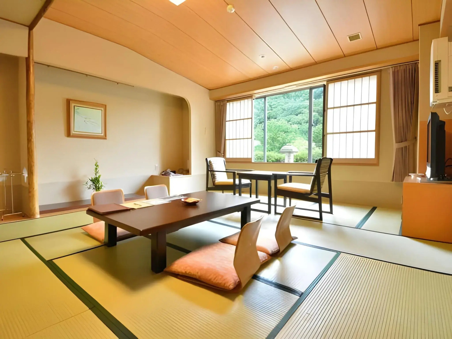 Hagihimenoyu Eirakukan