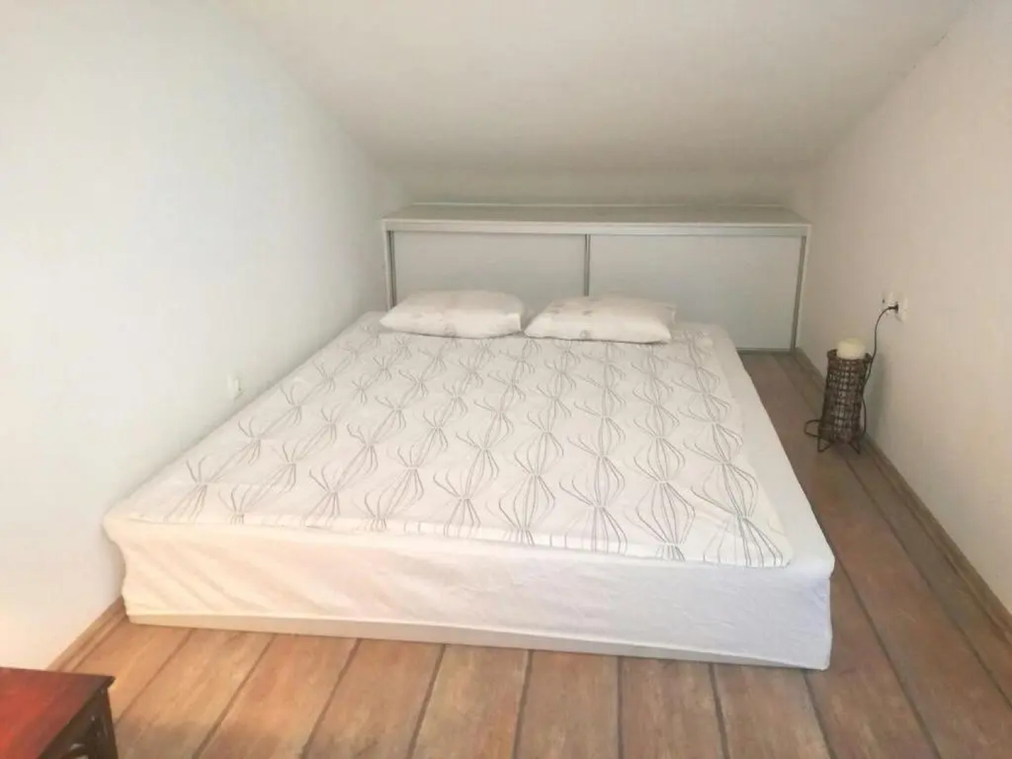 Nice, cosy studio apartment with shared outdoor pool