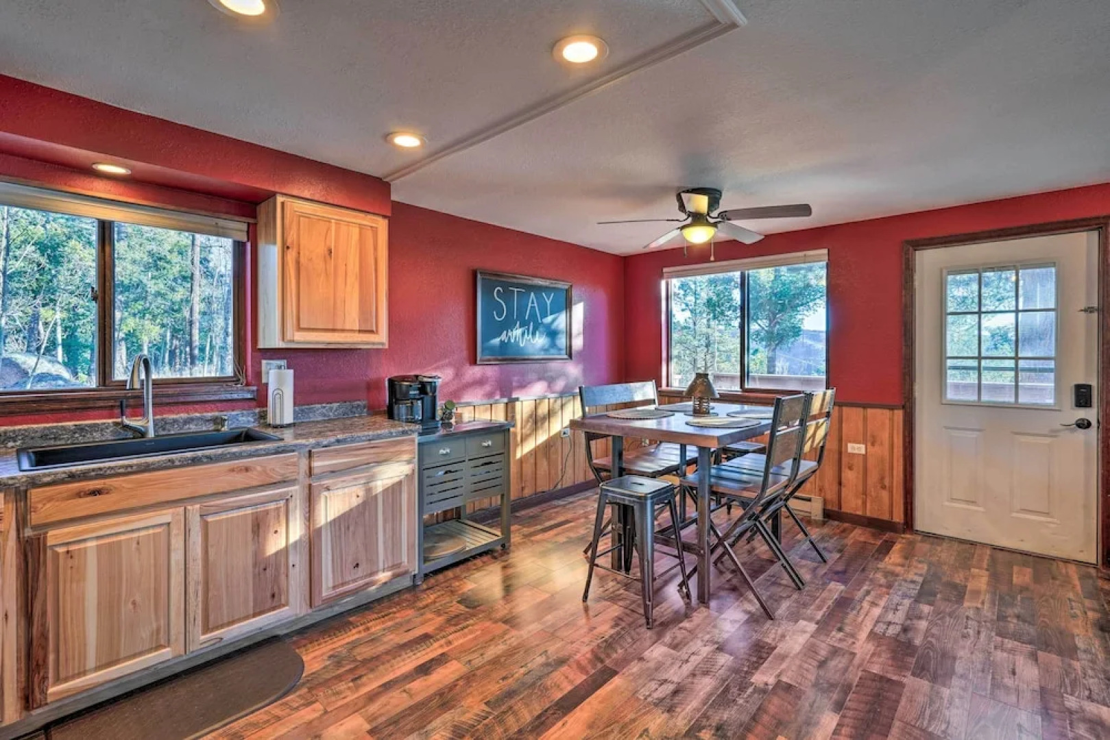 Divide Cabin in the Heart of Colorful Colorado!