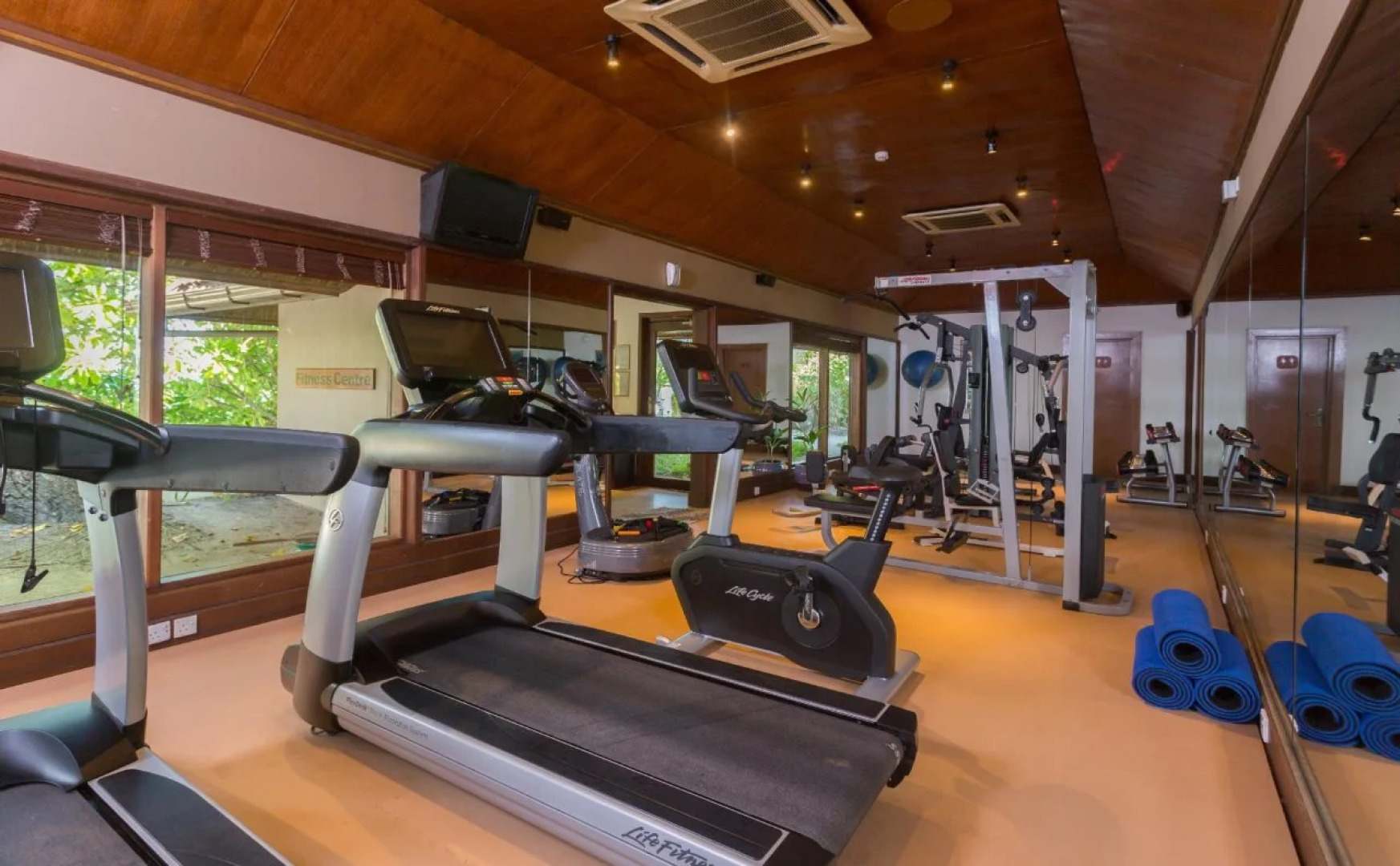 Курорт Veligandu Maldives Resort Island