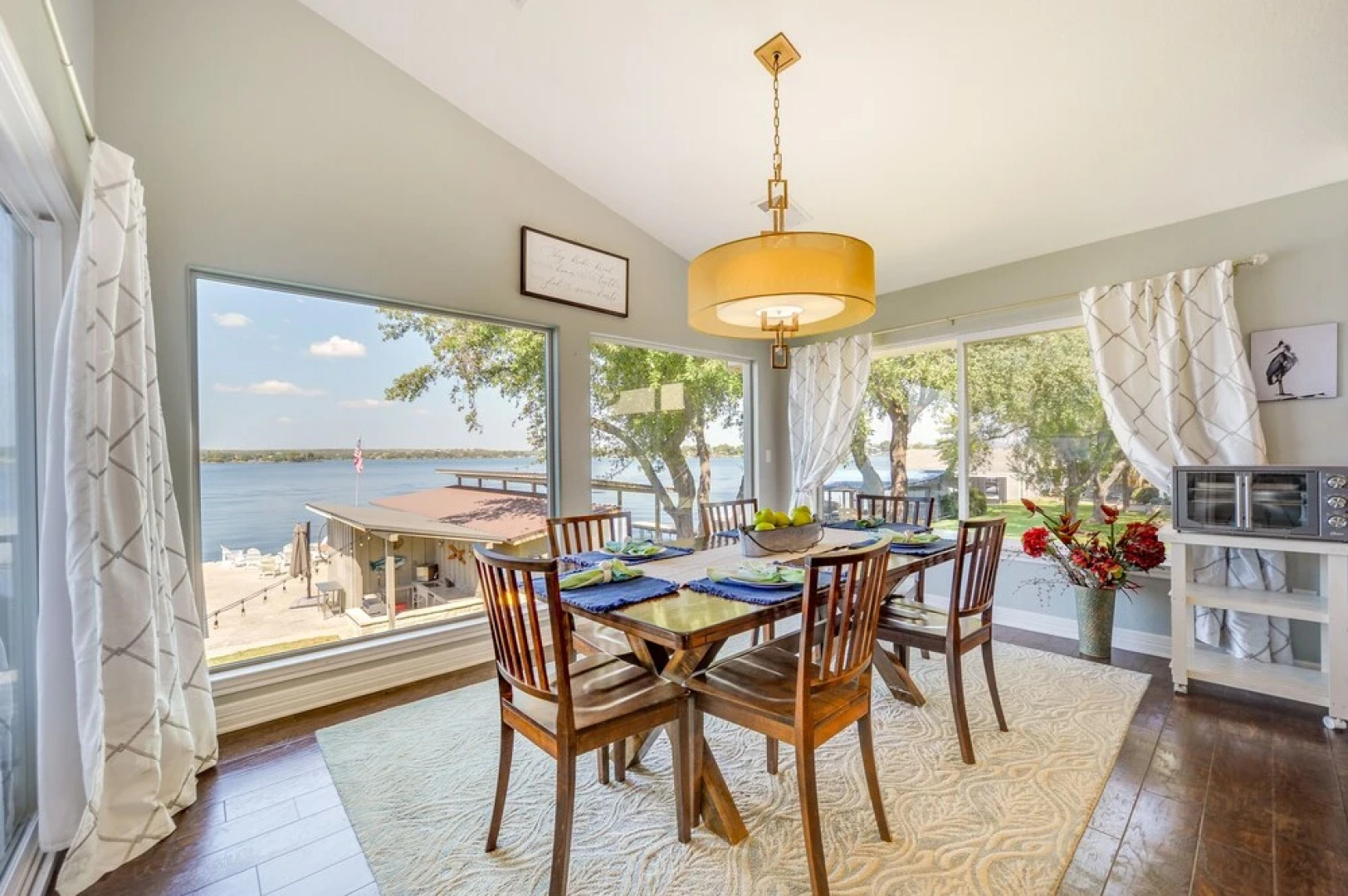 Beautiful Marble Falls Getaway on Lake Lbj!