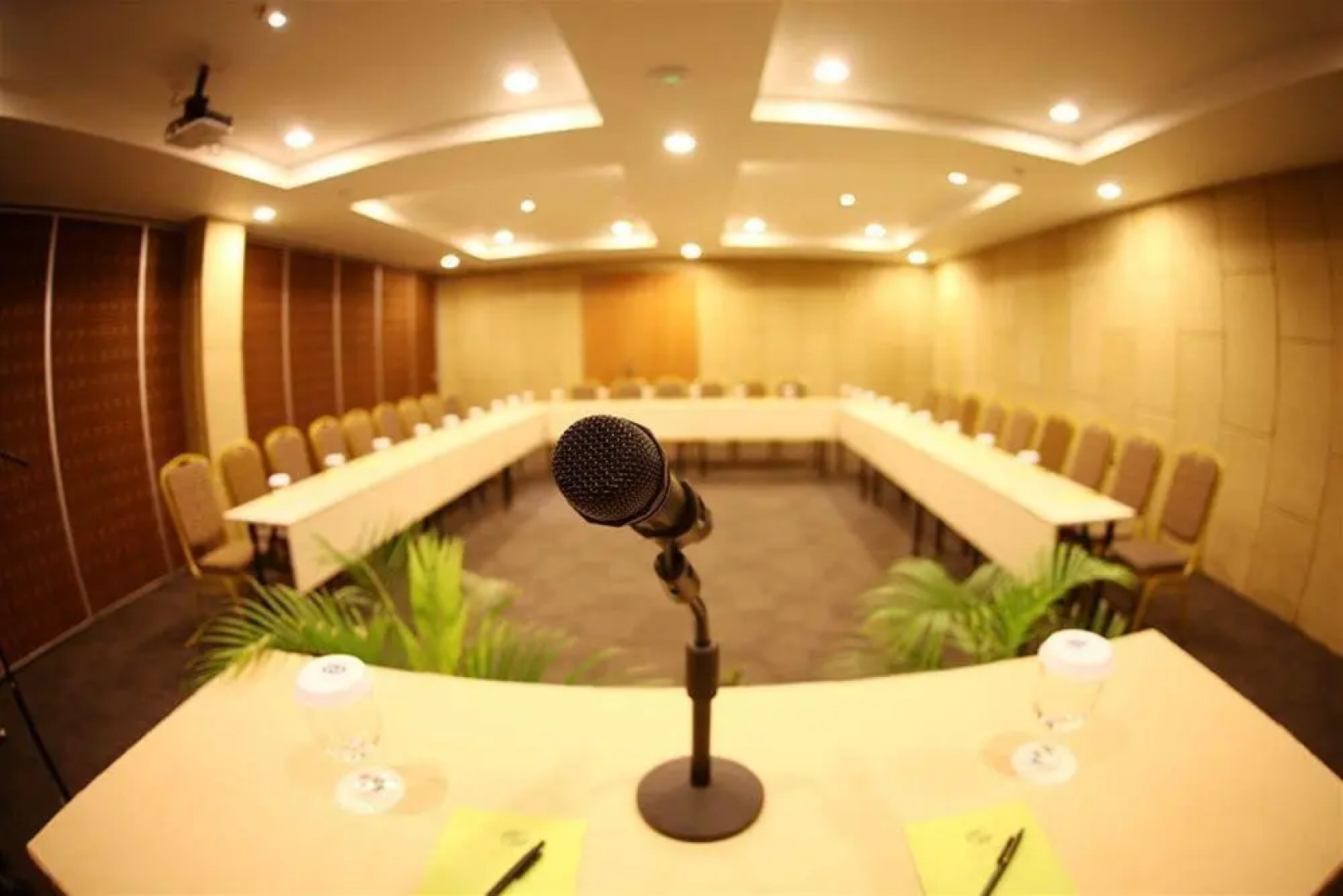 Aswin Inn Panakkukang