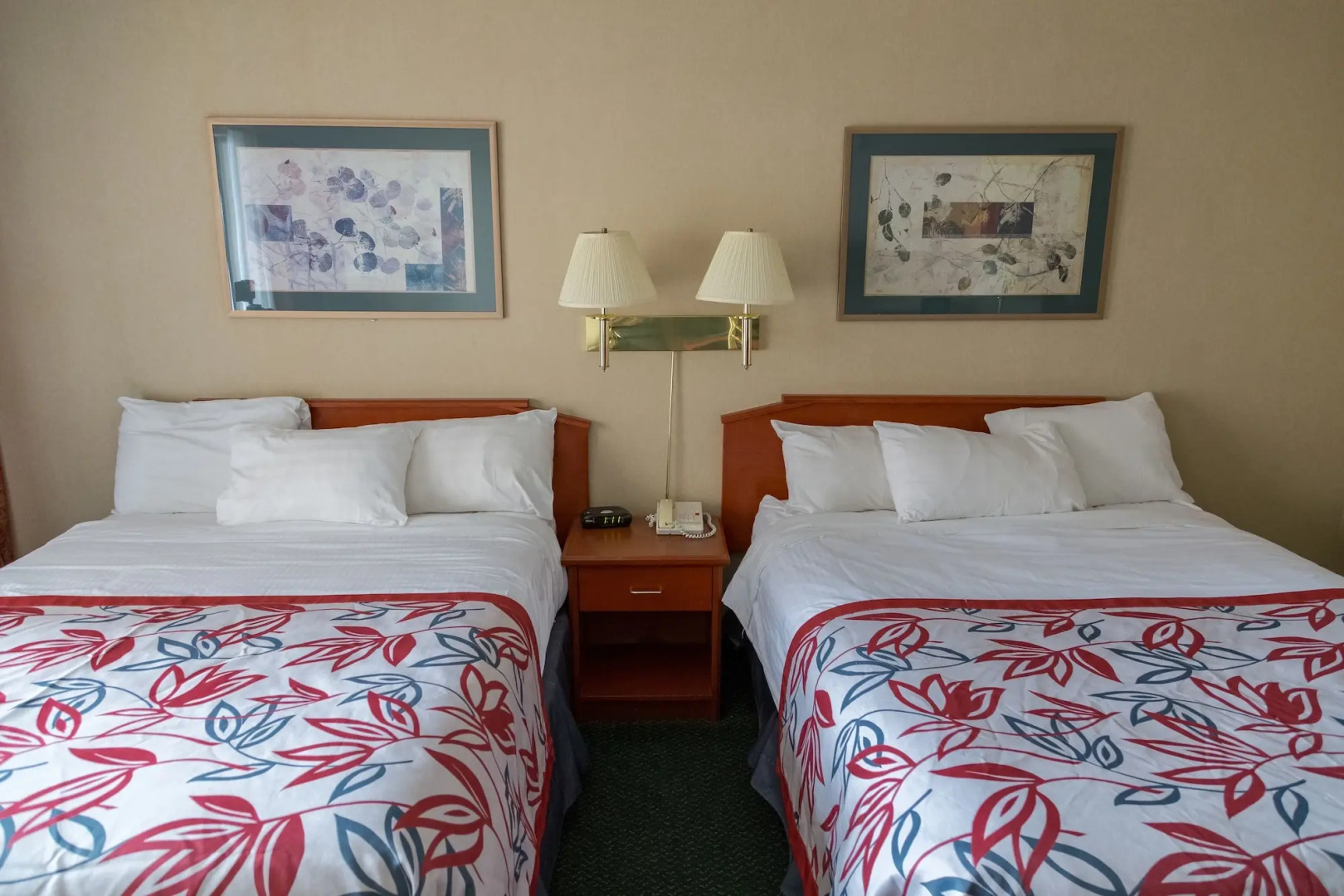 Anchor Inn And Suites