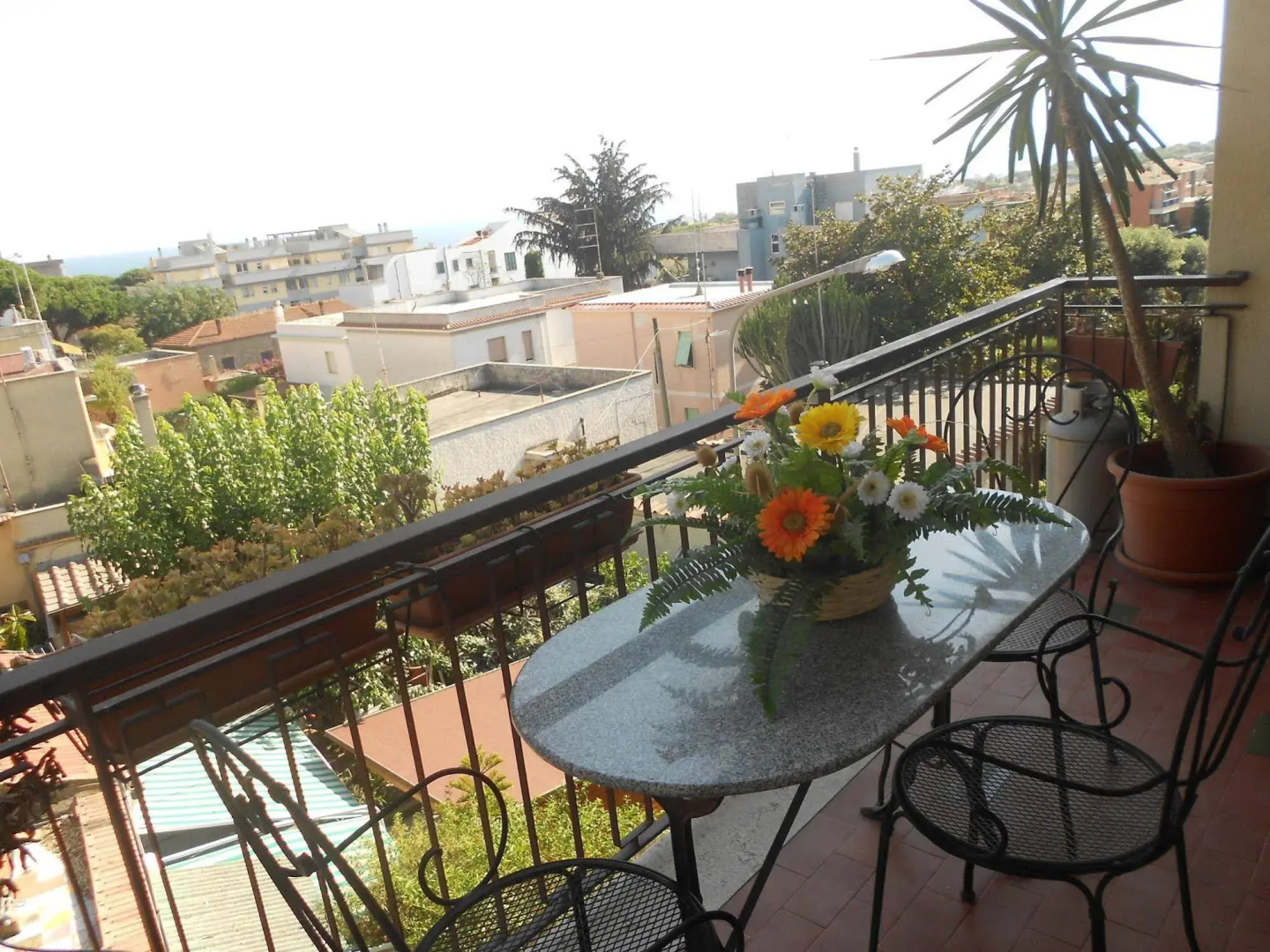 Banzai Beach Guest House