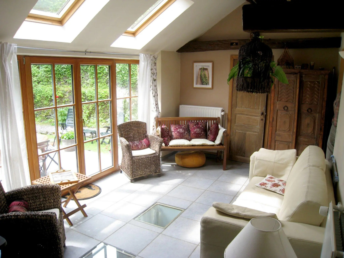 Charming Cottage in Anseremme With Fenced Garden