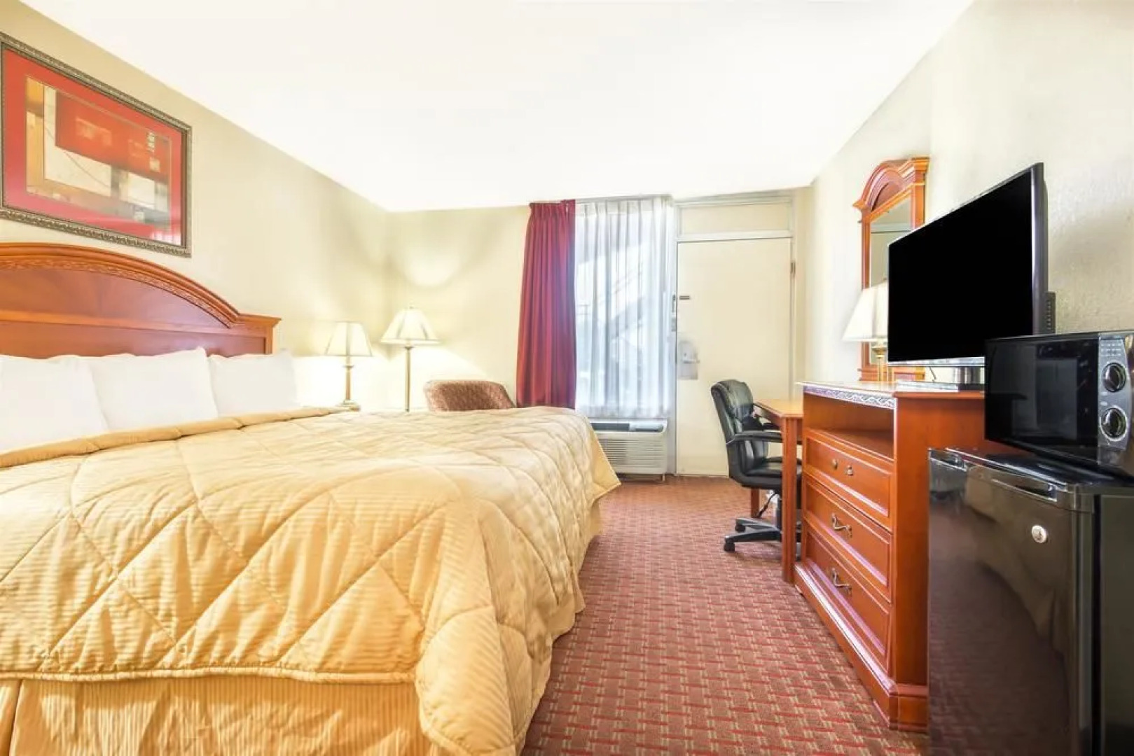 Days Inn by Wyndham Shorter