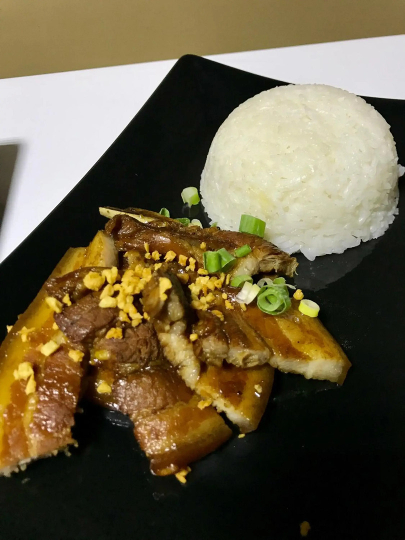 Southseas Beach Resort and Dive Center