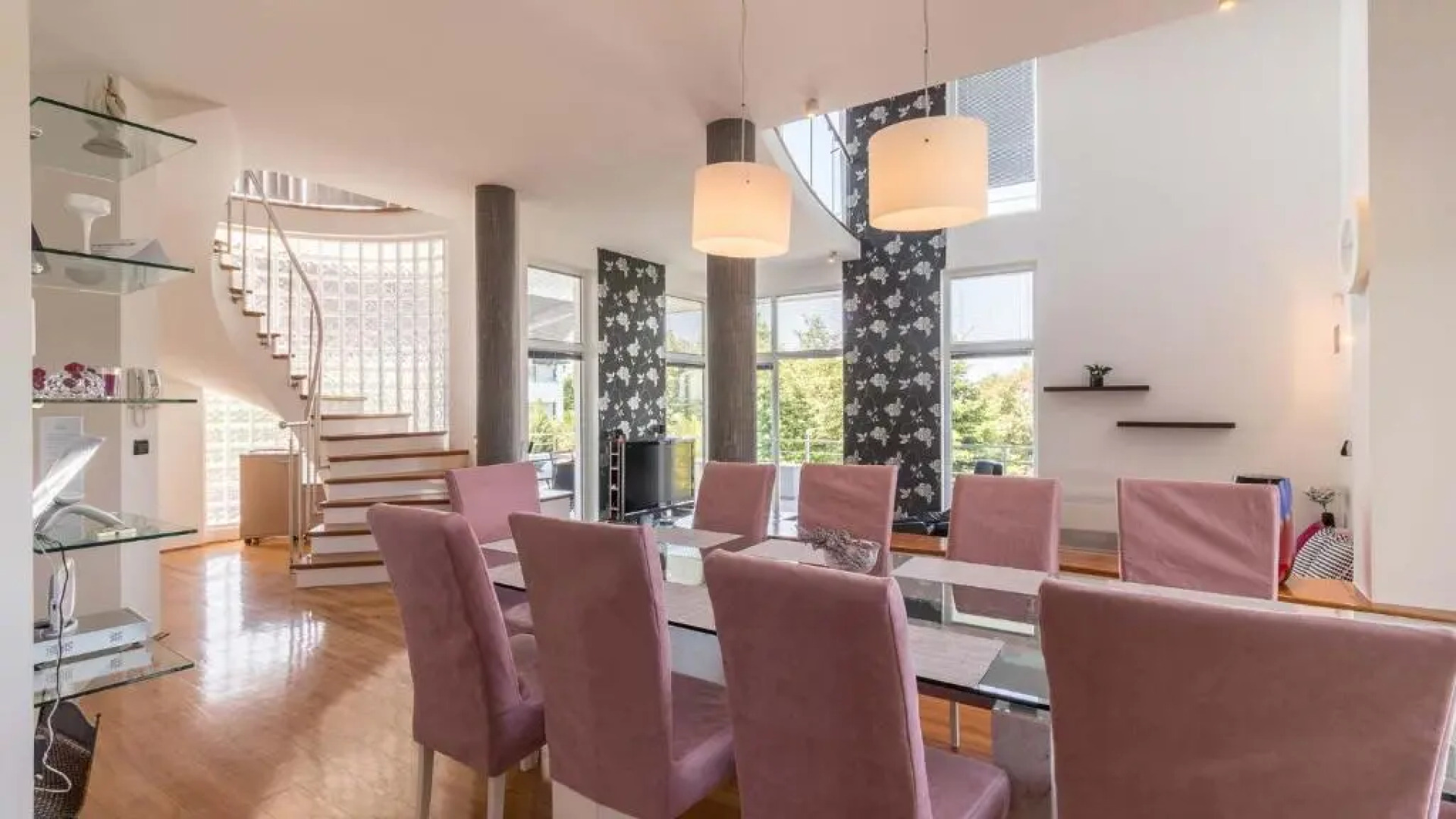 Luxury villa Nicol with pool and sea view 300m from the beach