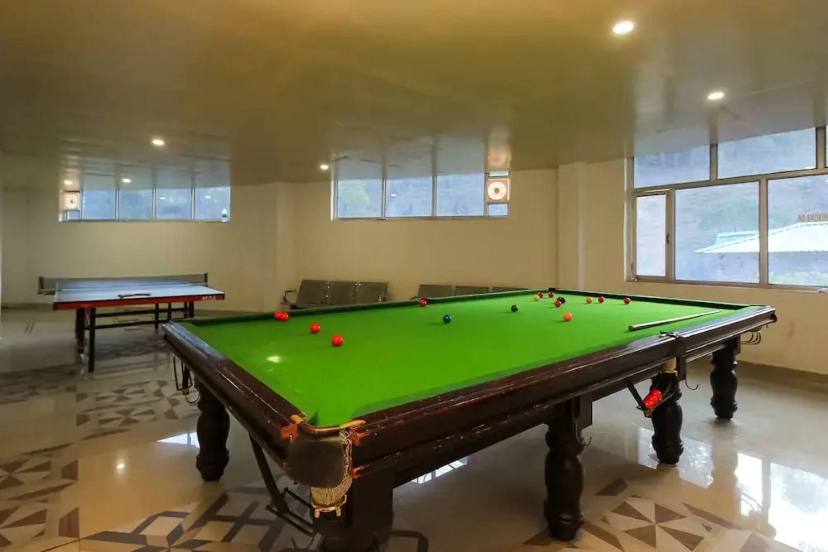 OYO 8367 Hotel The Woodz