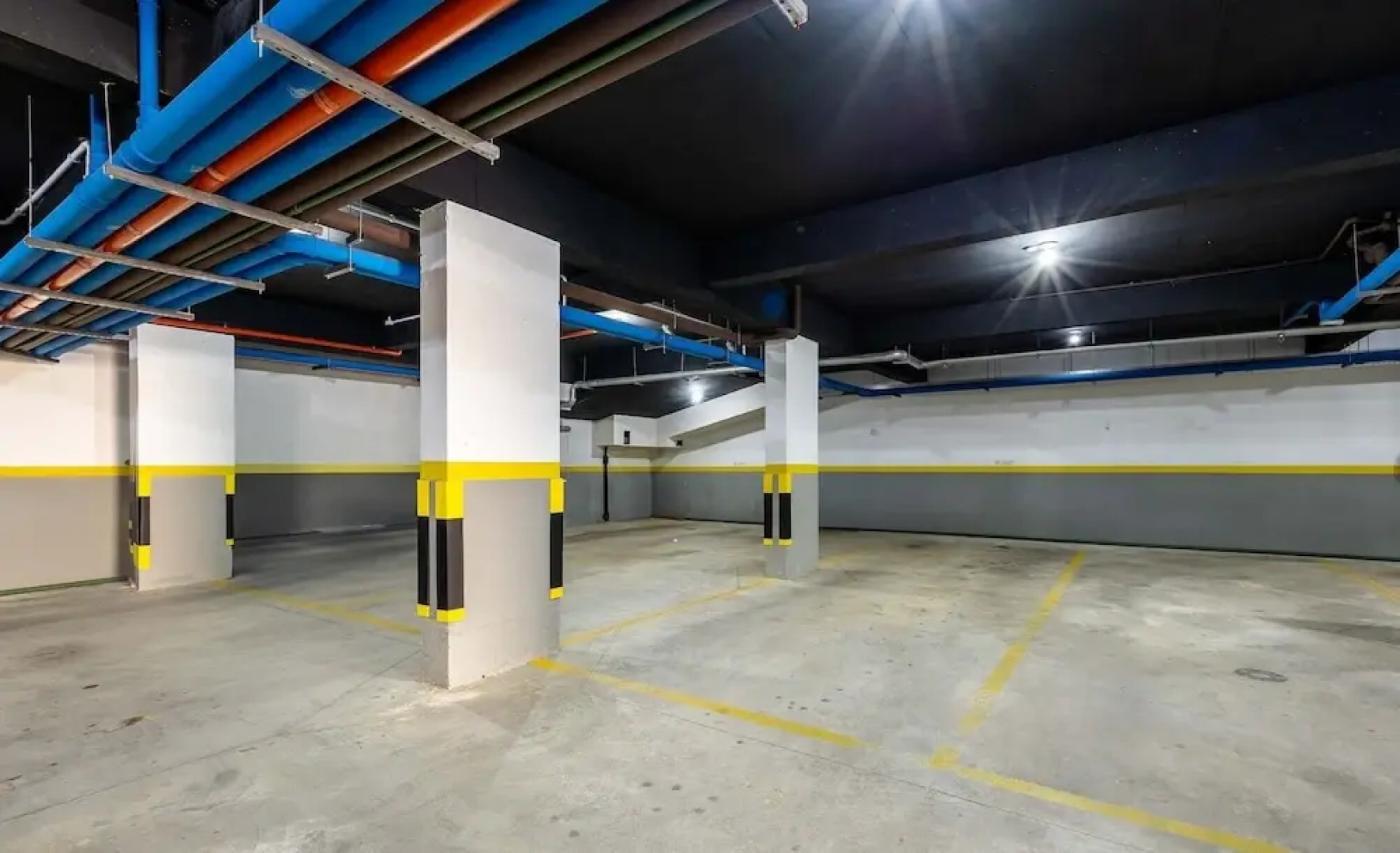 Sophisticated Stay 200m From Praia Brava - EHI