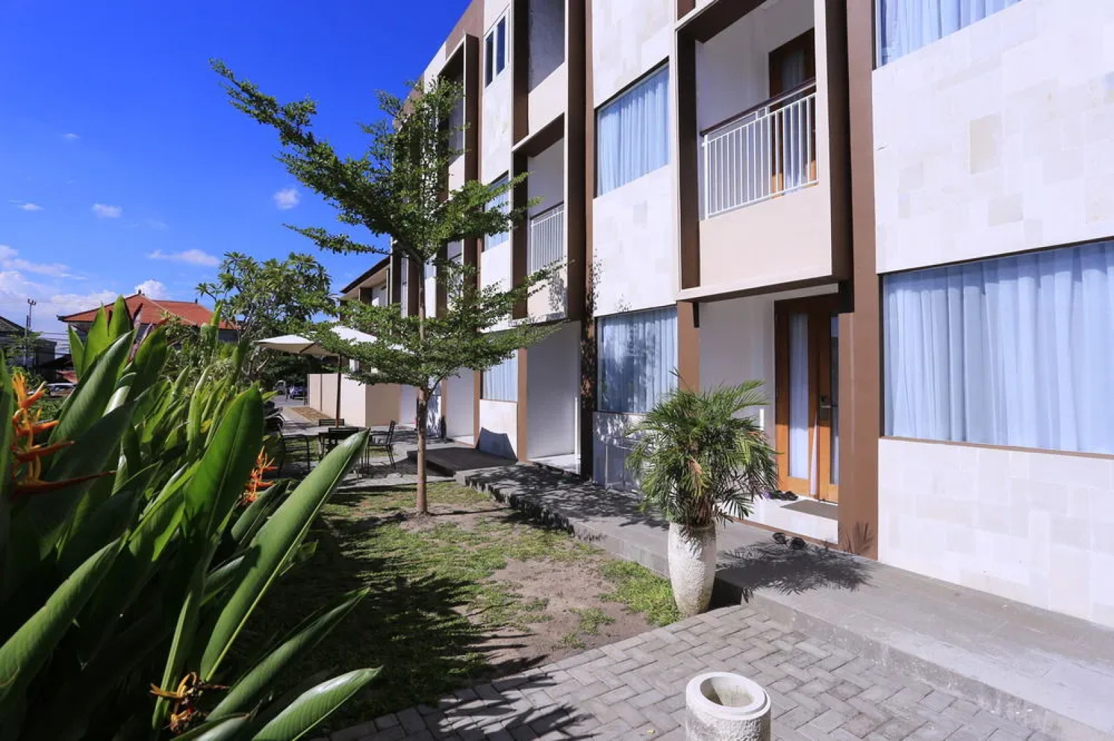 RedDoorz @ Petitenget Seminyak