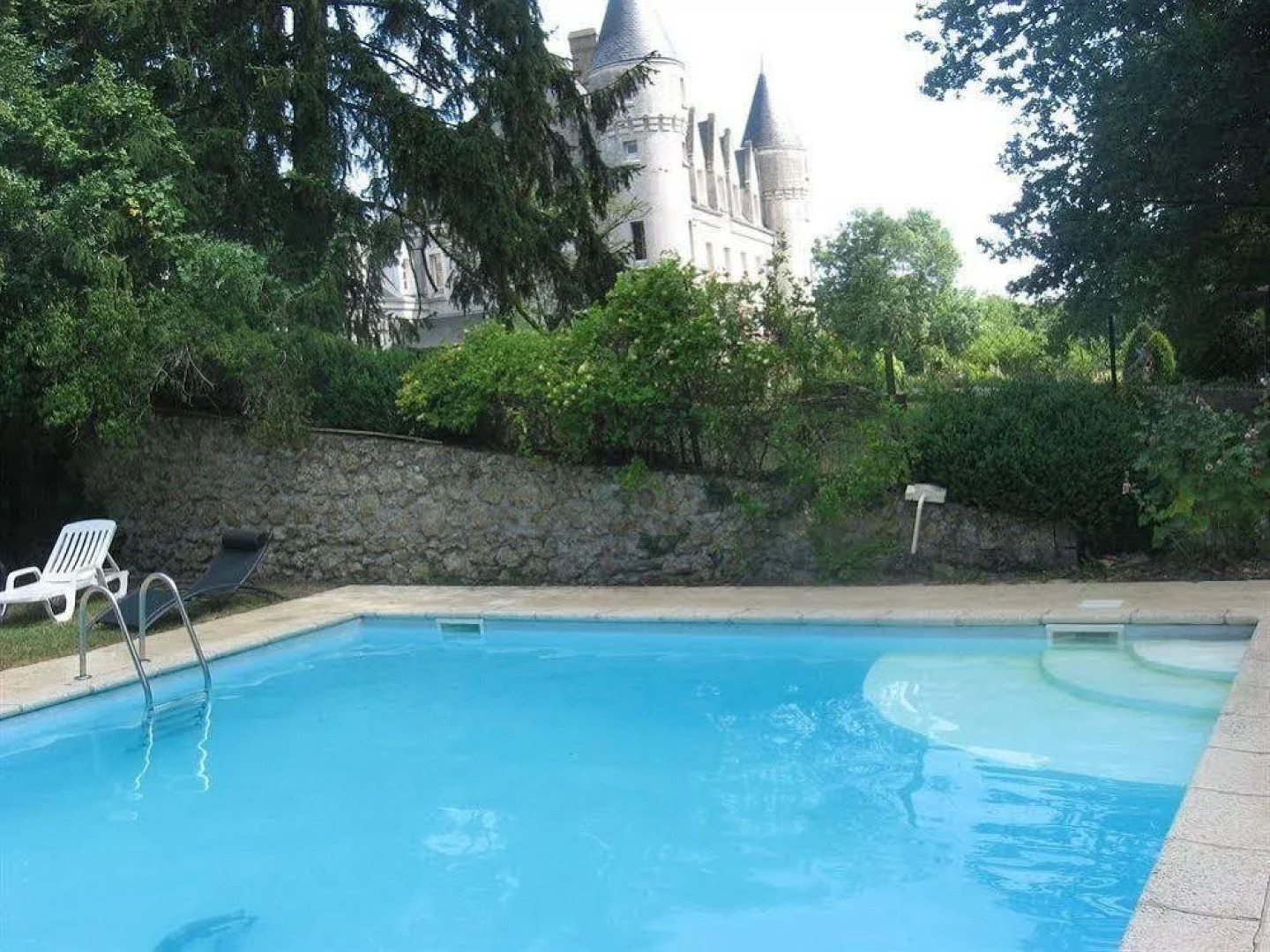Château De Montbrun