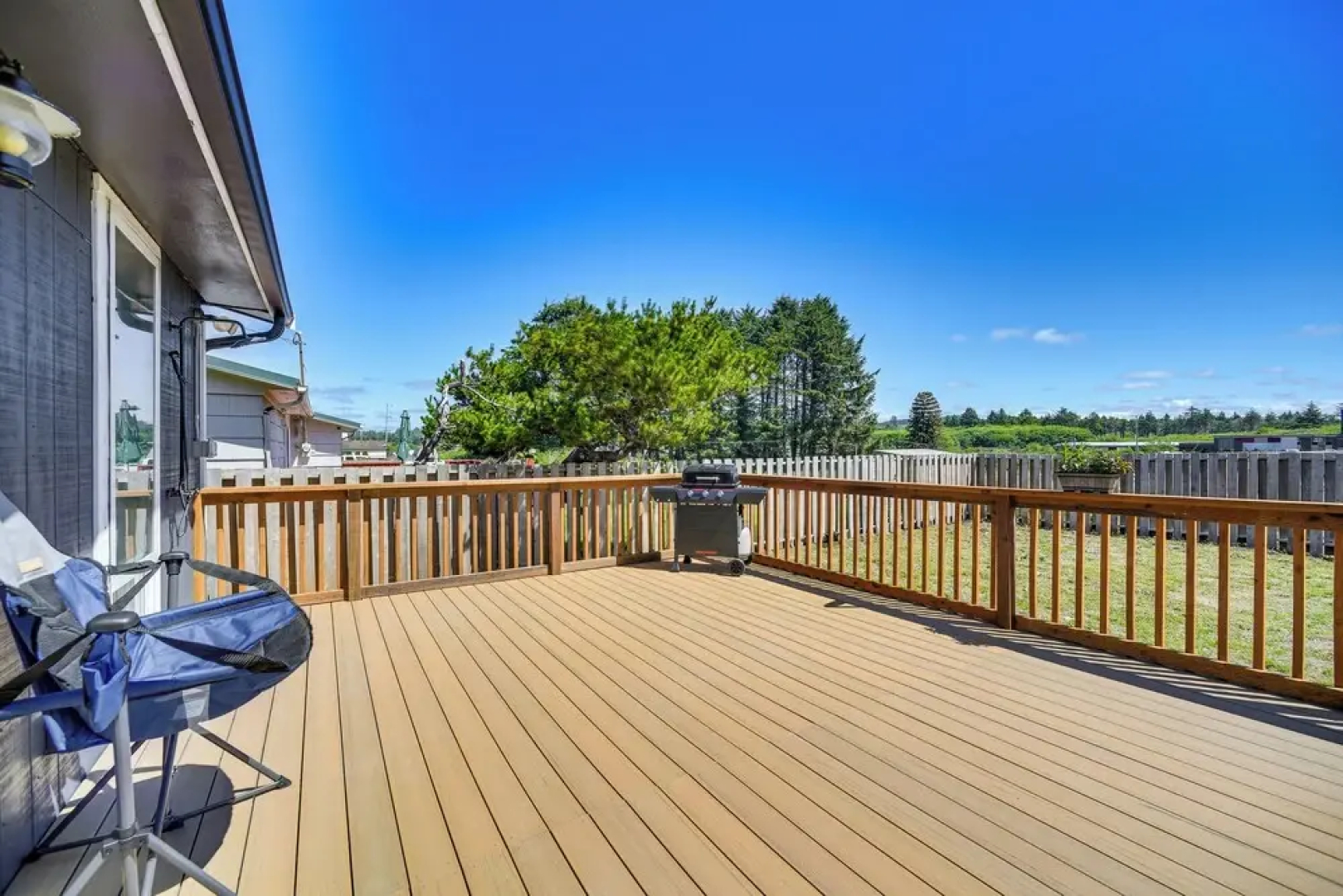 Pet-friendly Moclips Home: Walk to Mocrocks Beach!