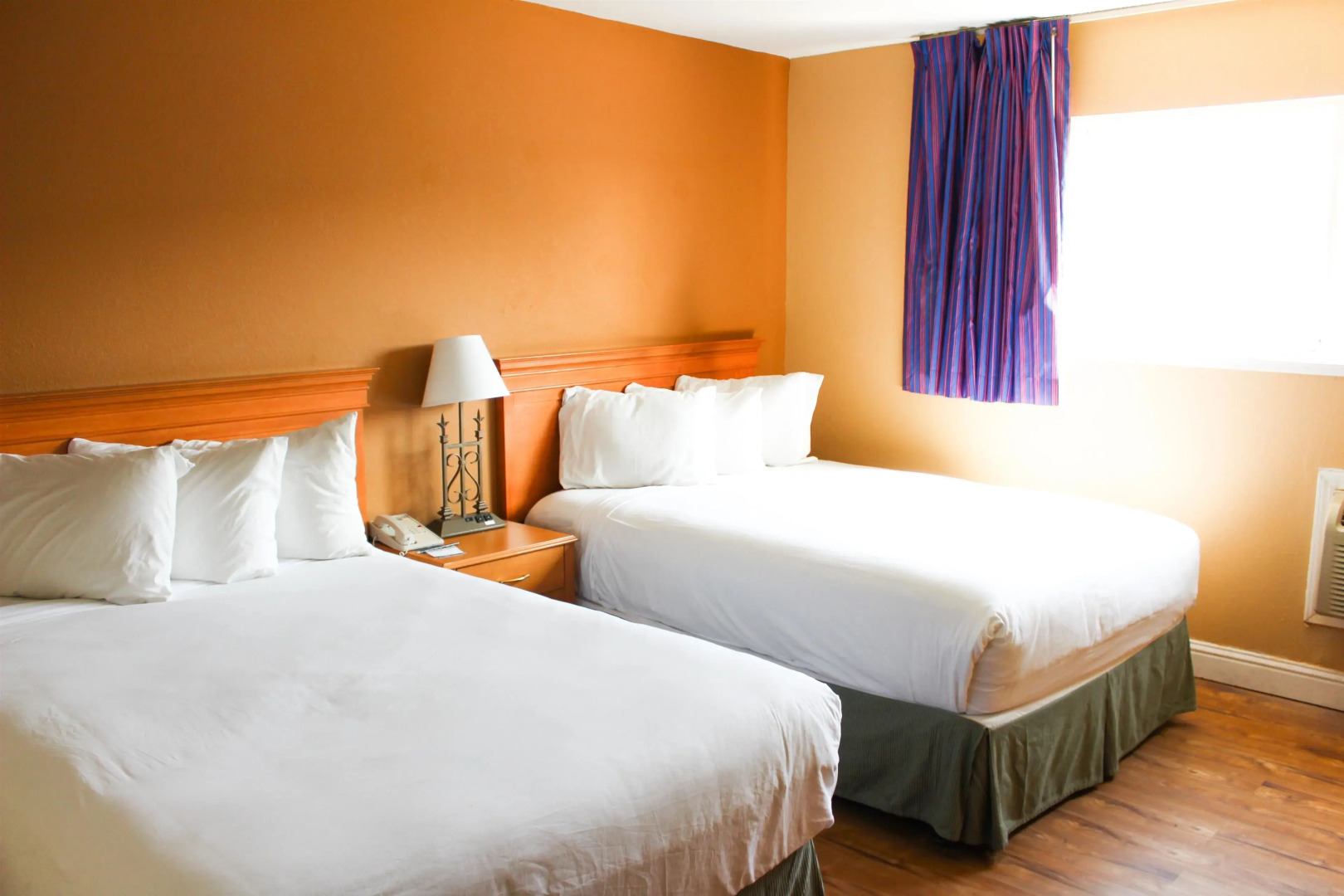 The Midtowner Hotel, SureStay Collection by Best Western