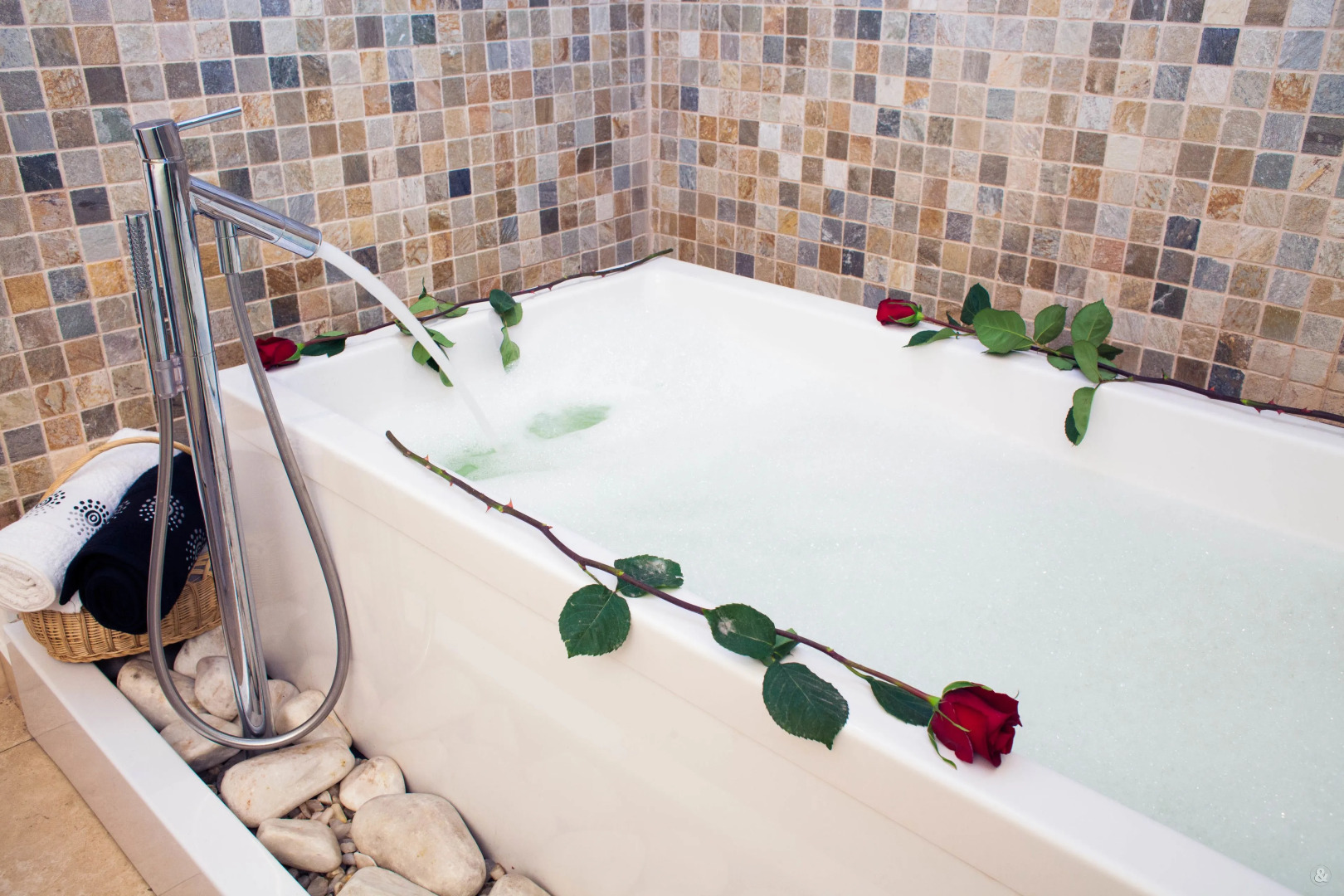 Le Parc Hotel, Beyond Stars