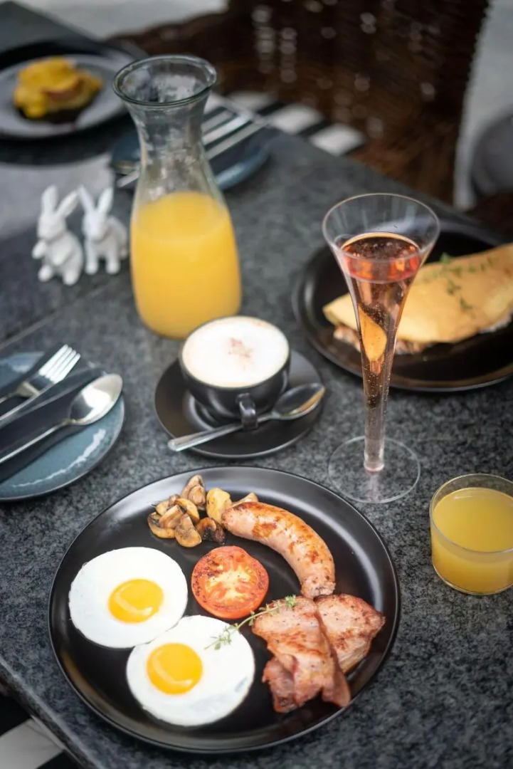 Ruby Rose Country House