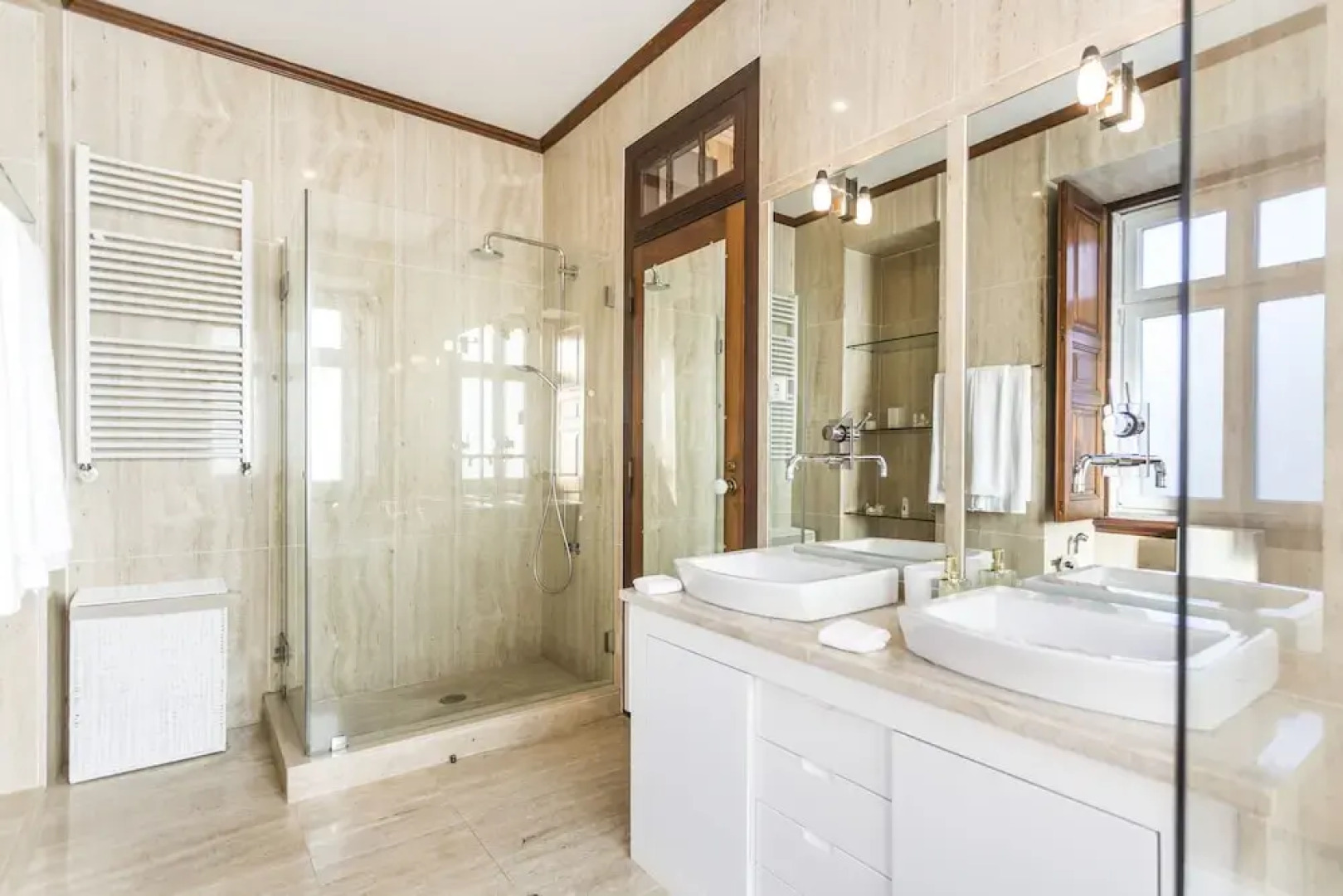 Seafront Manor by Cadenzalux