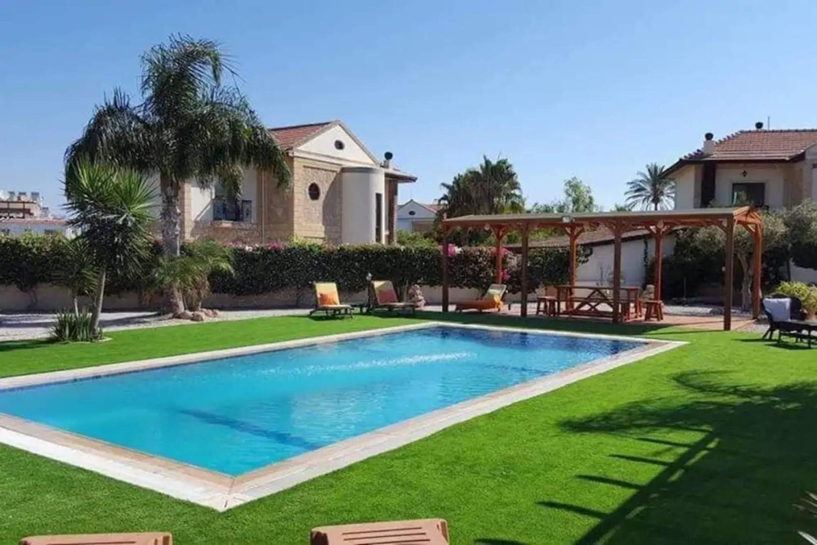 Stunning Private Villa - Beautiful Gardens & Pool